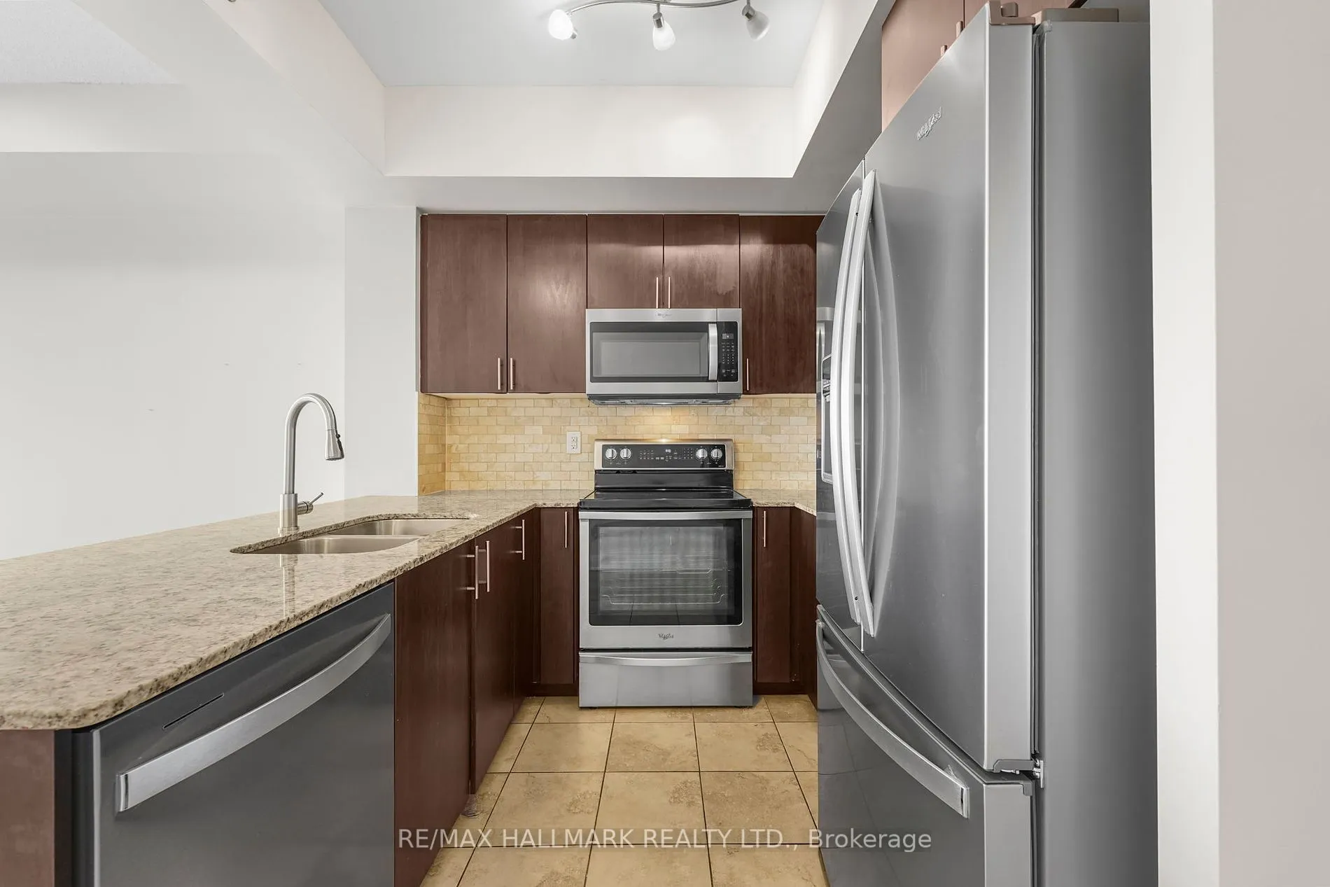 520 Steeles Avenue, #1508