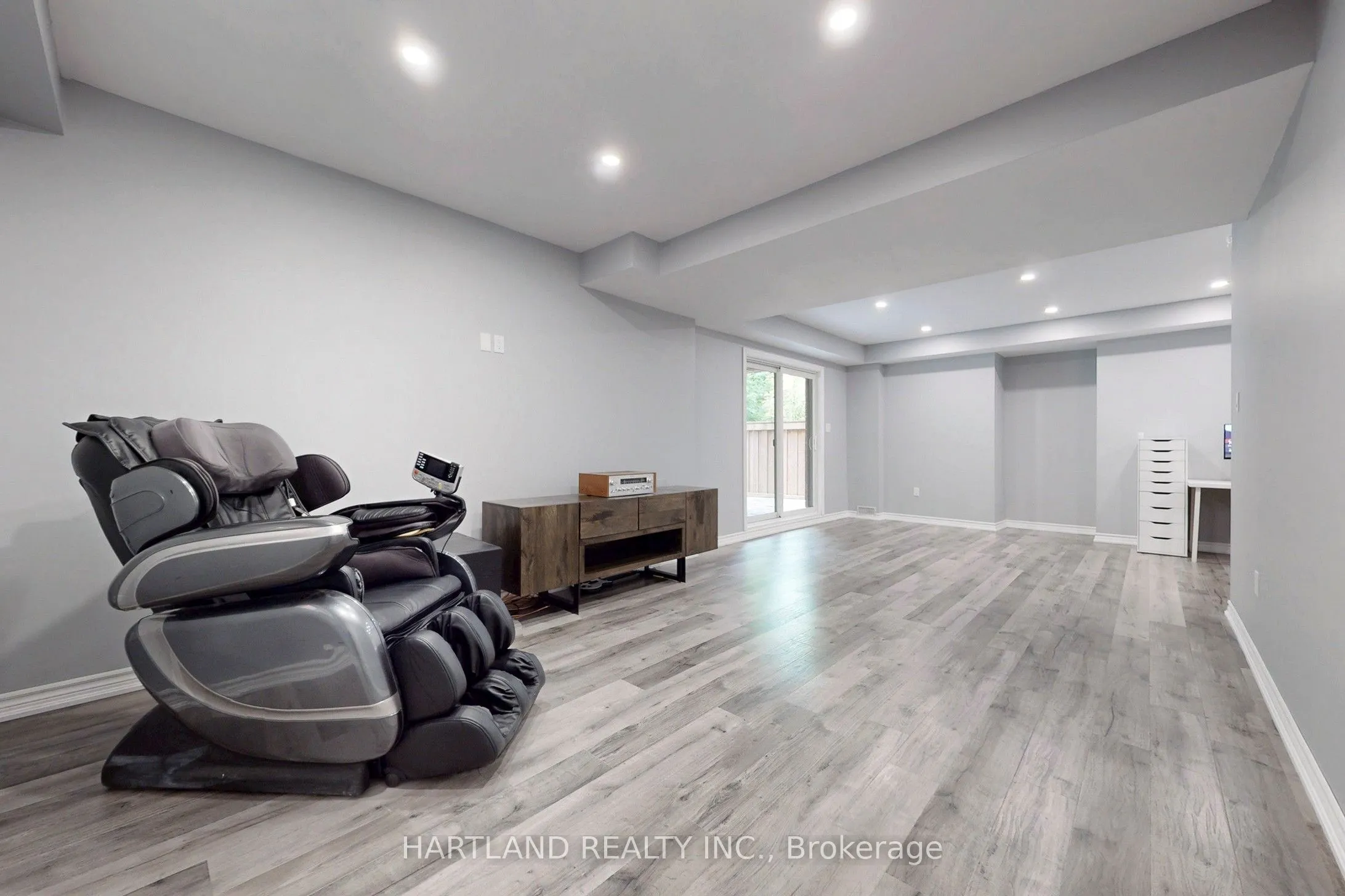 1036 Abram Court