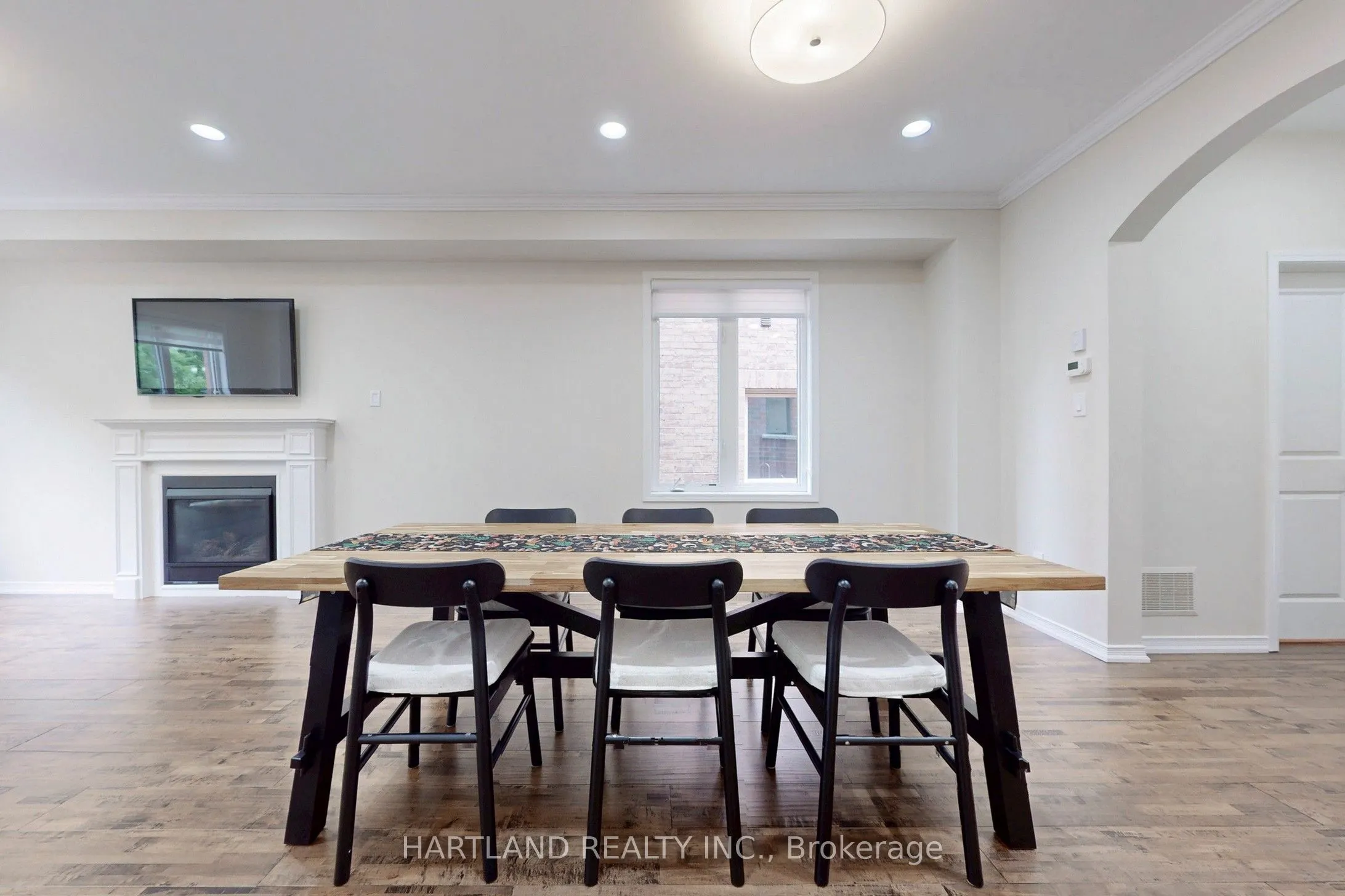 1036 Abram Court