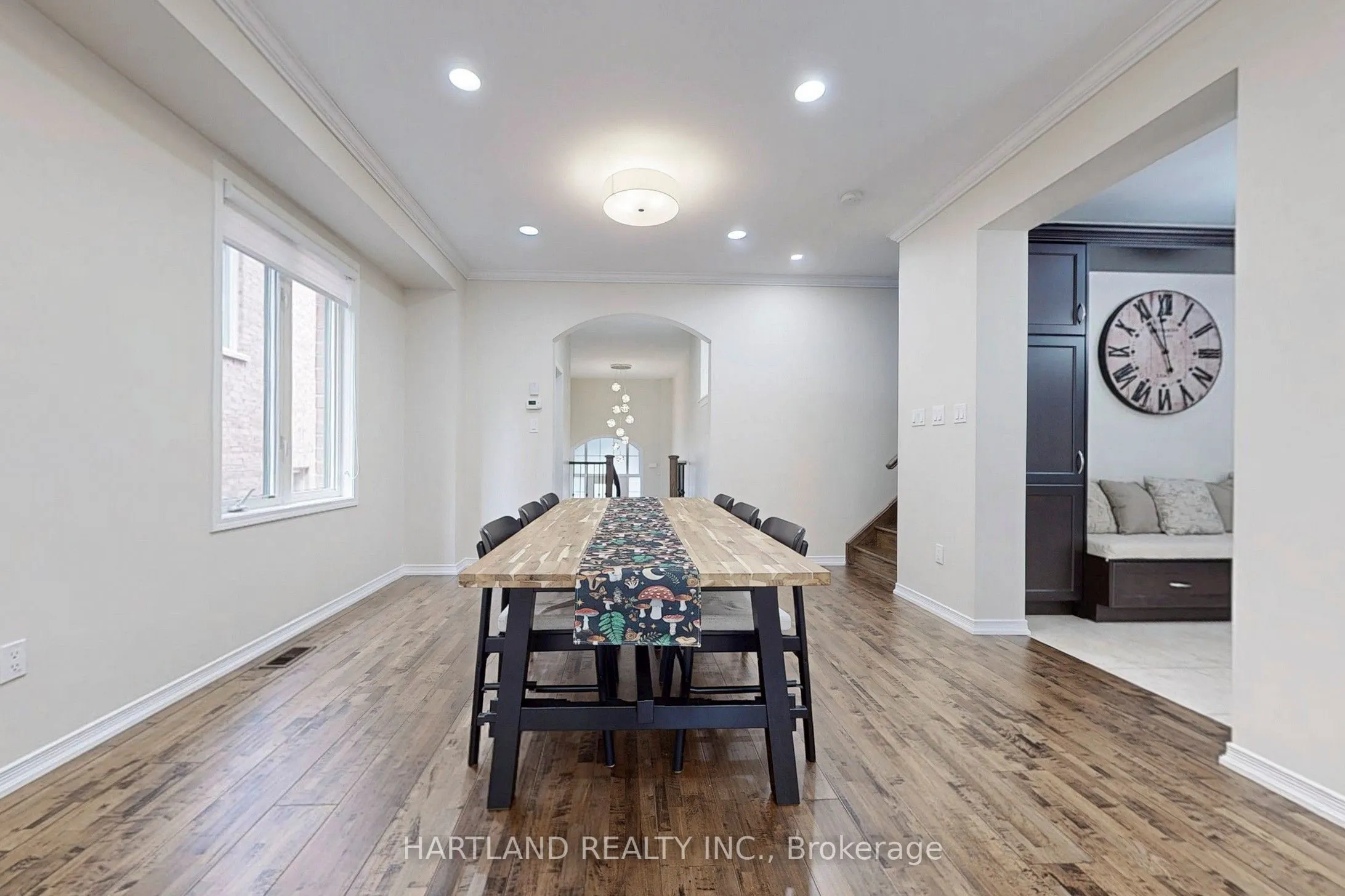 1036 Abram Court