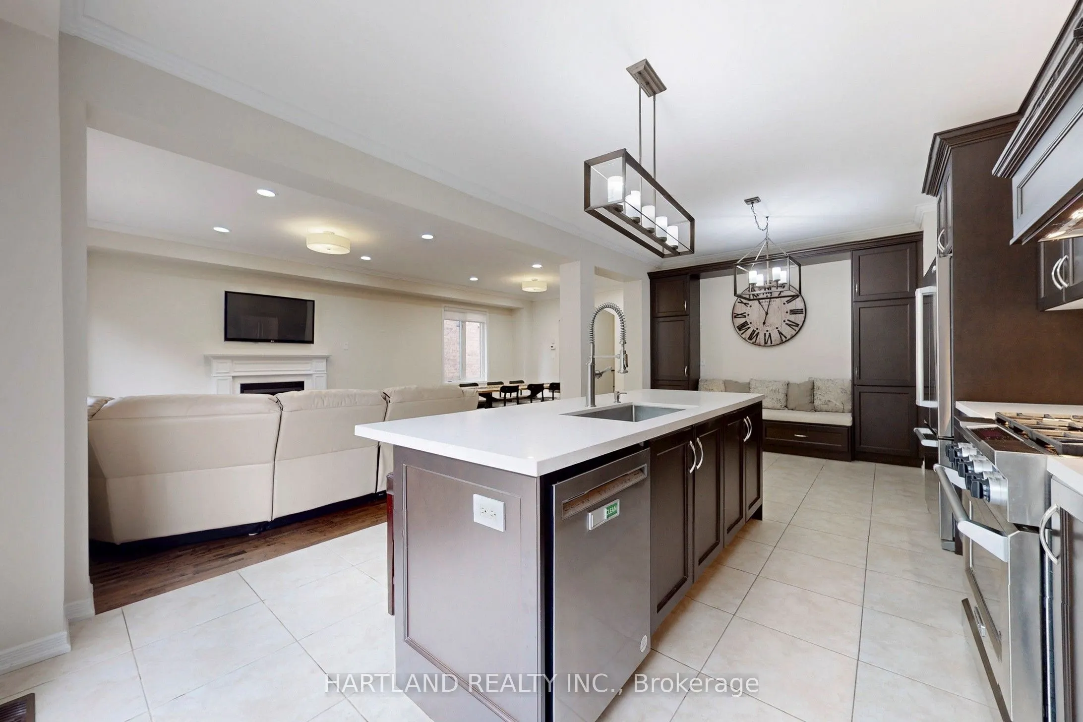 1036 Abram Court