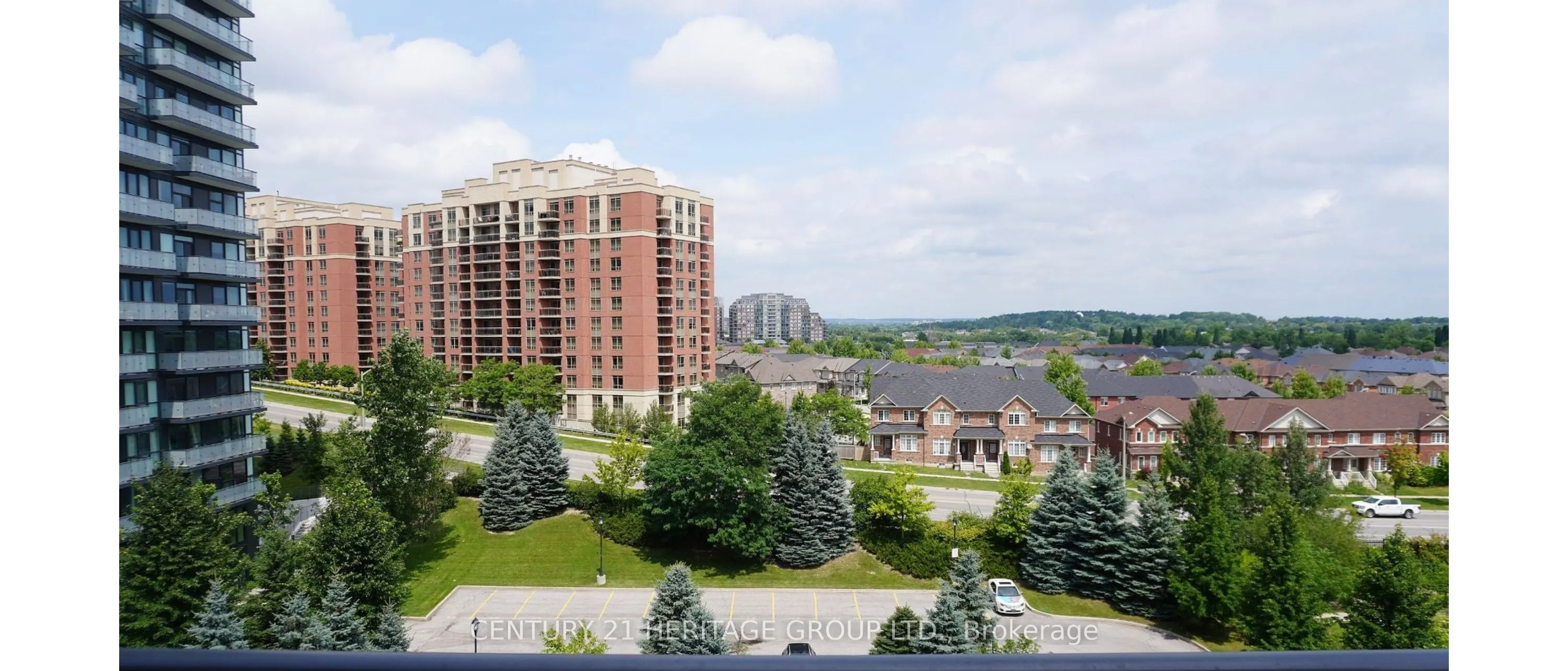 185 Oneida Crescent, #816