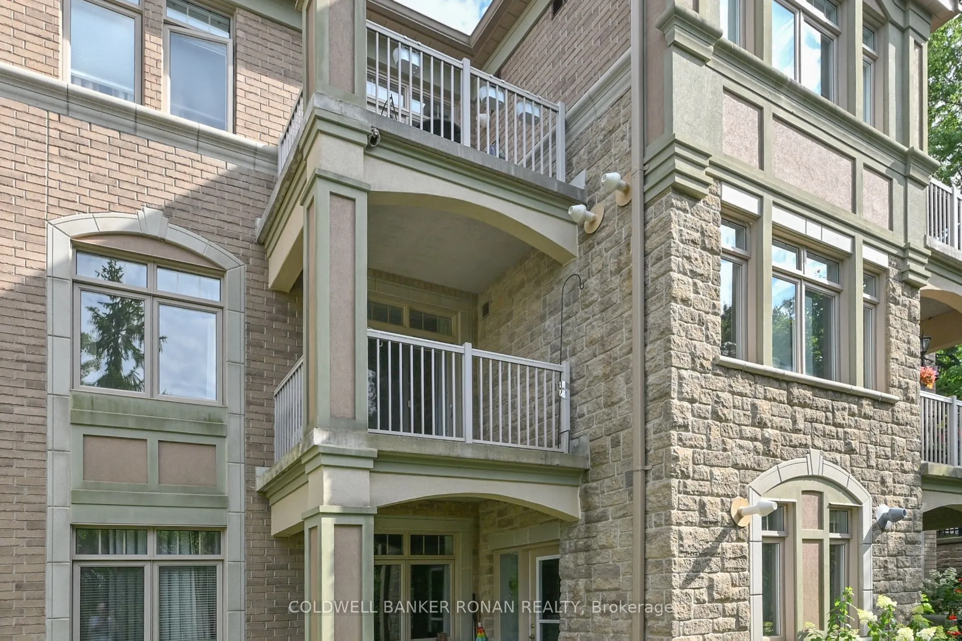 78 Sunset Boulevard, #202