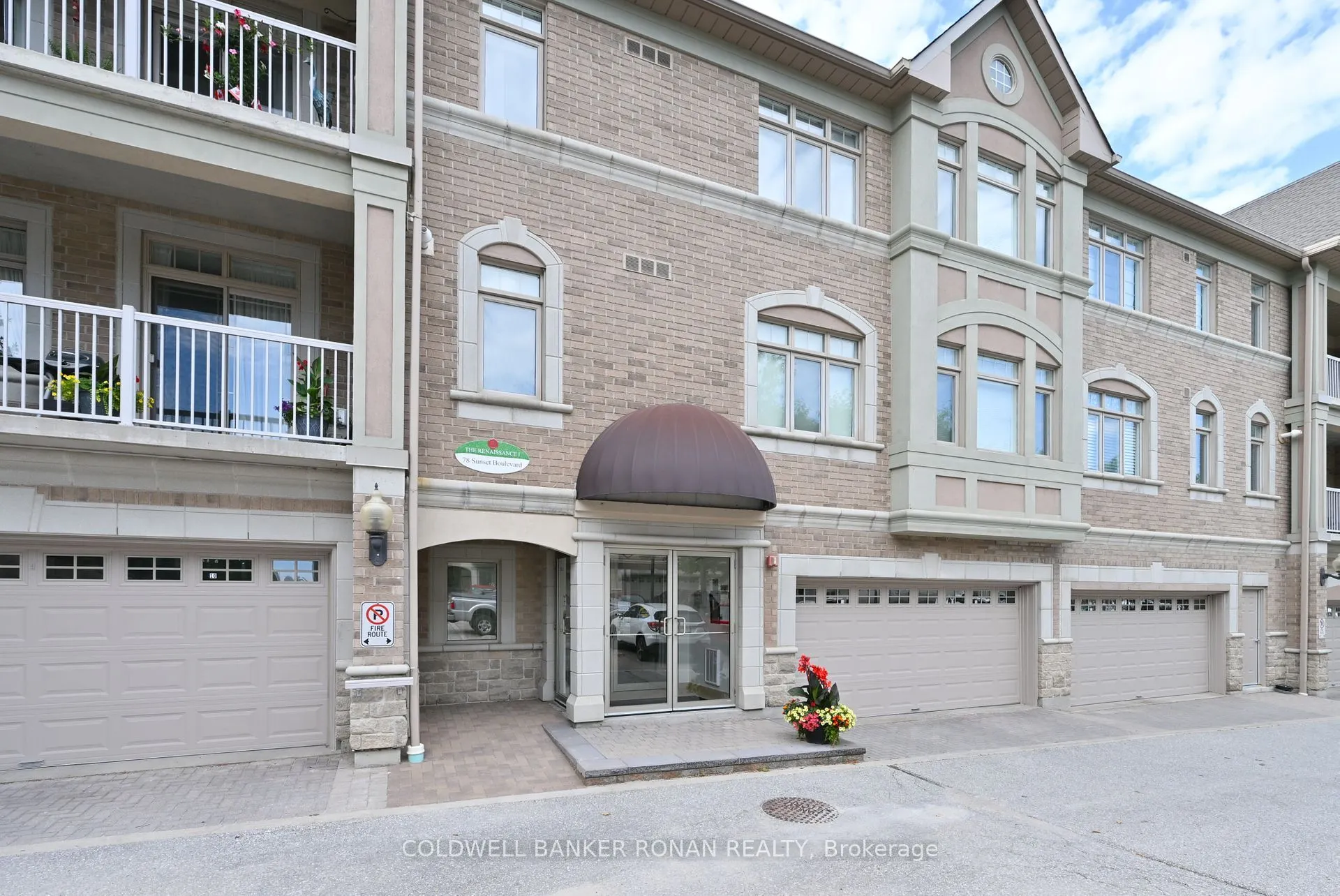 78 Sunset Boulevard, #202