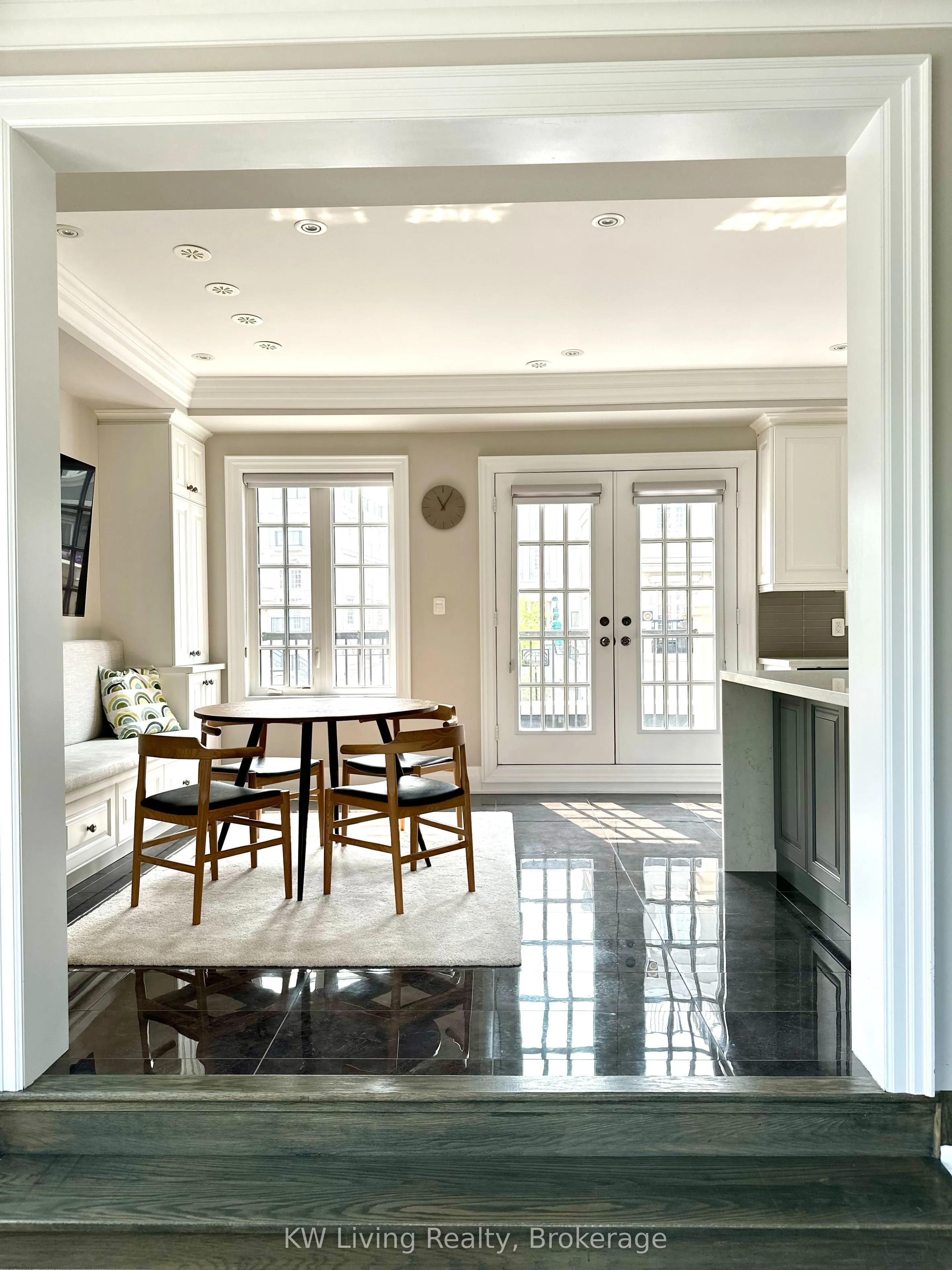 83 Rouge Valley Drive W