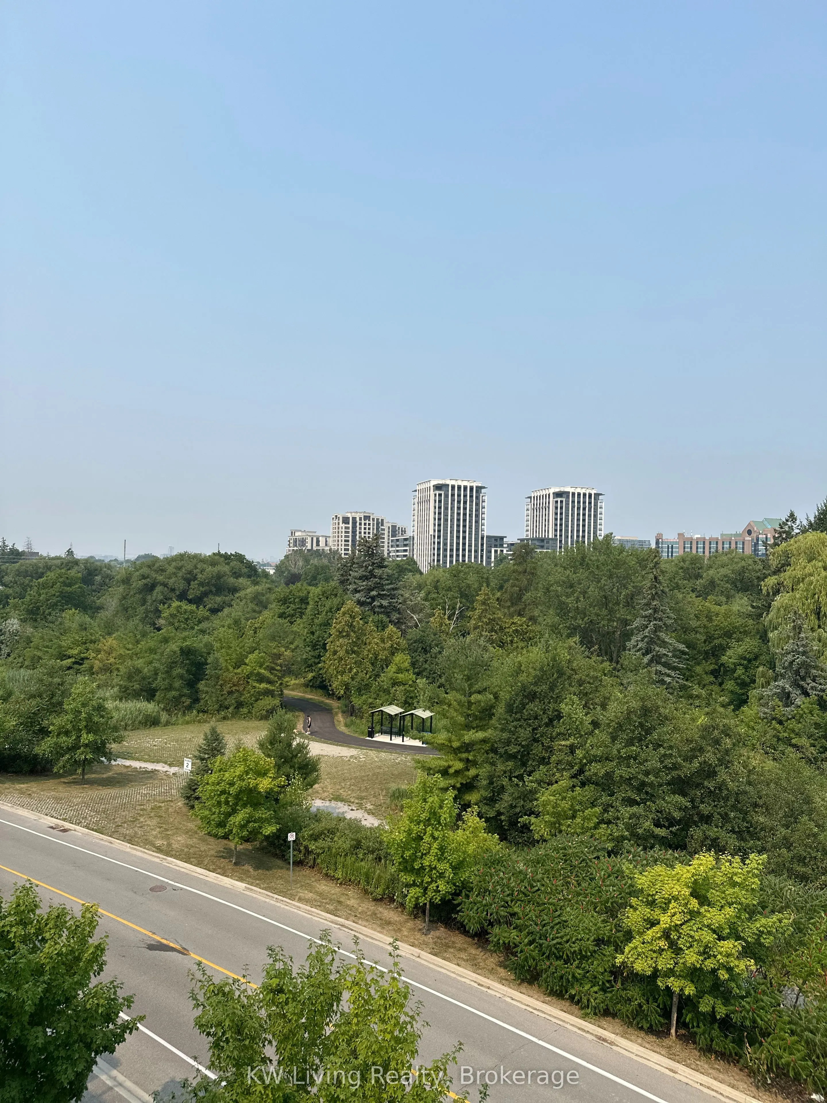 83 Rouge Valley Drive W