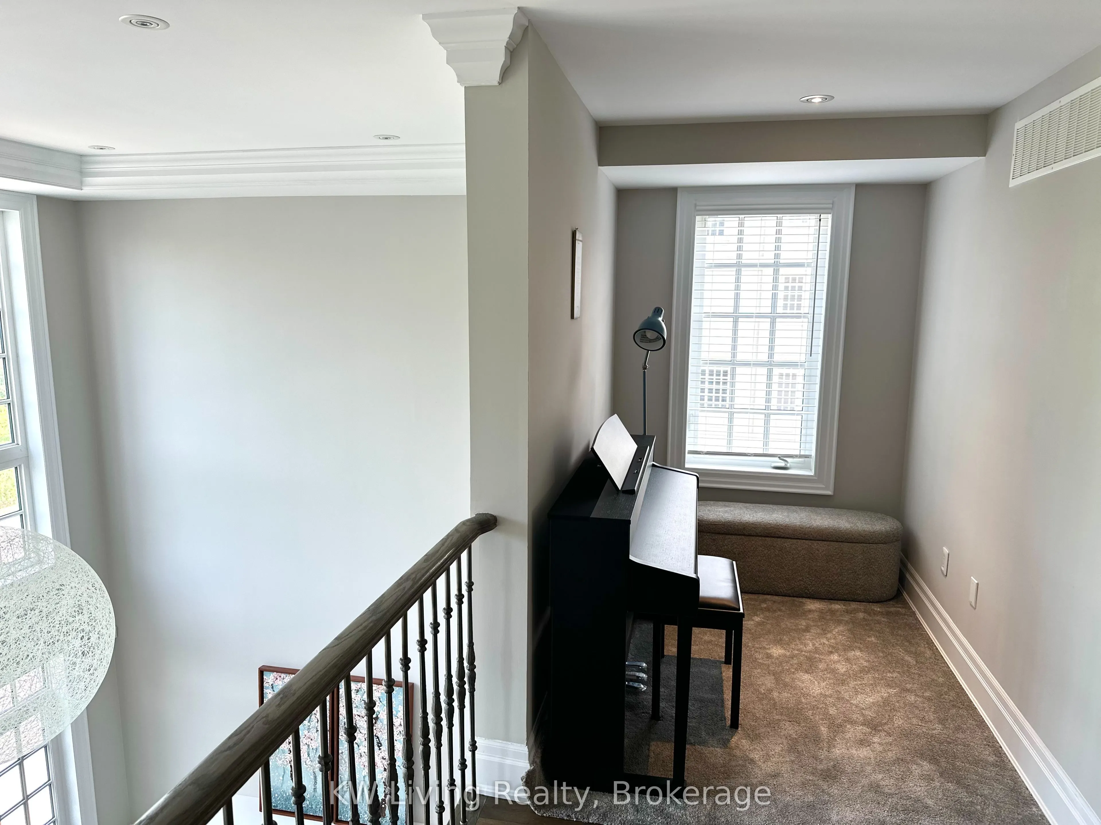 83 Rouge Valley Drive W