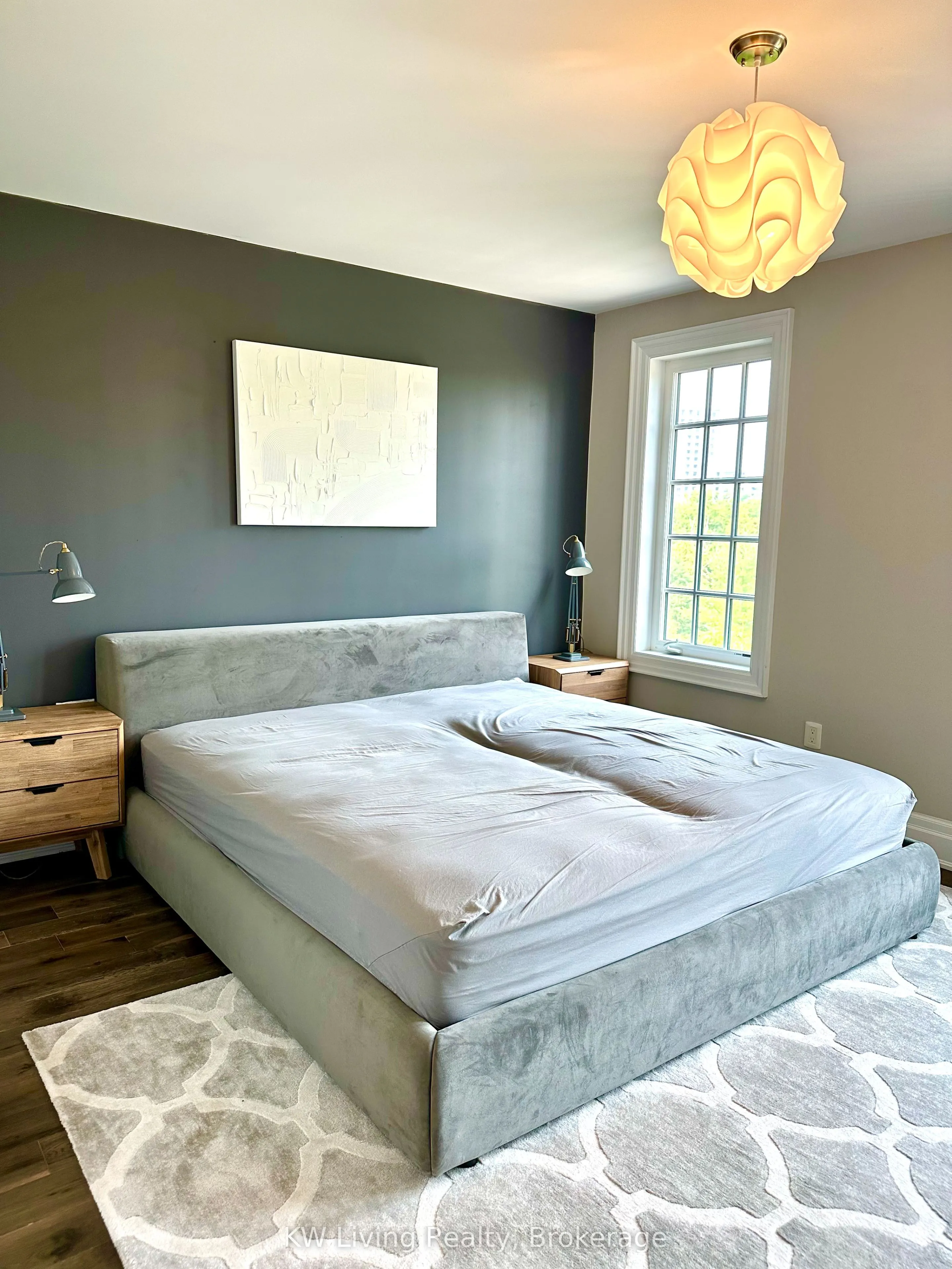 83 Rouge Valley Drive W