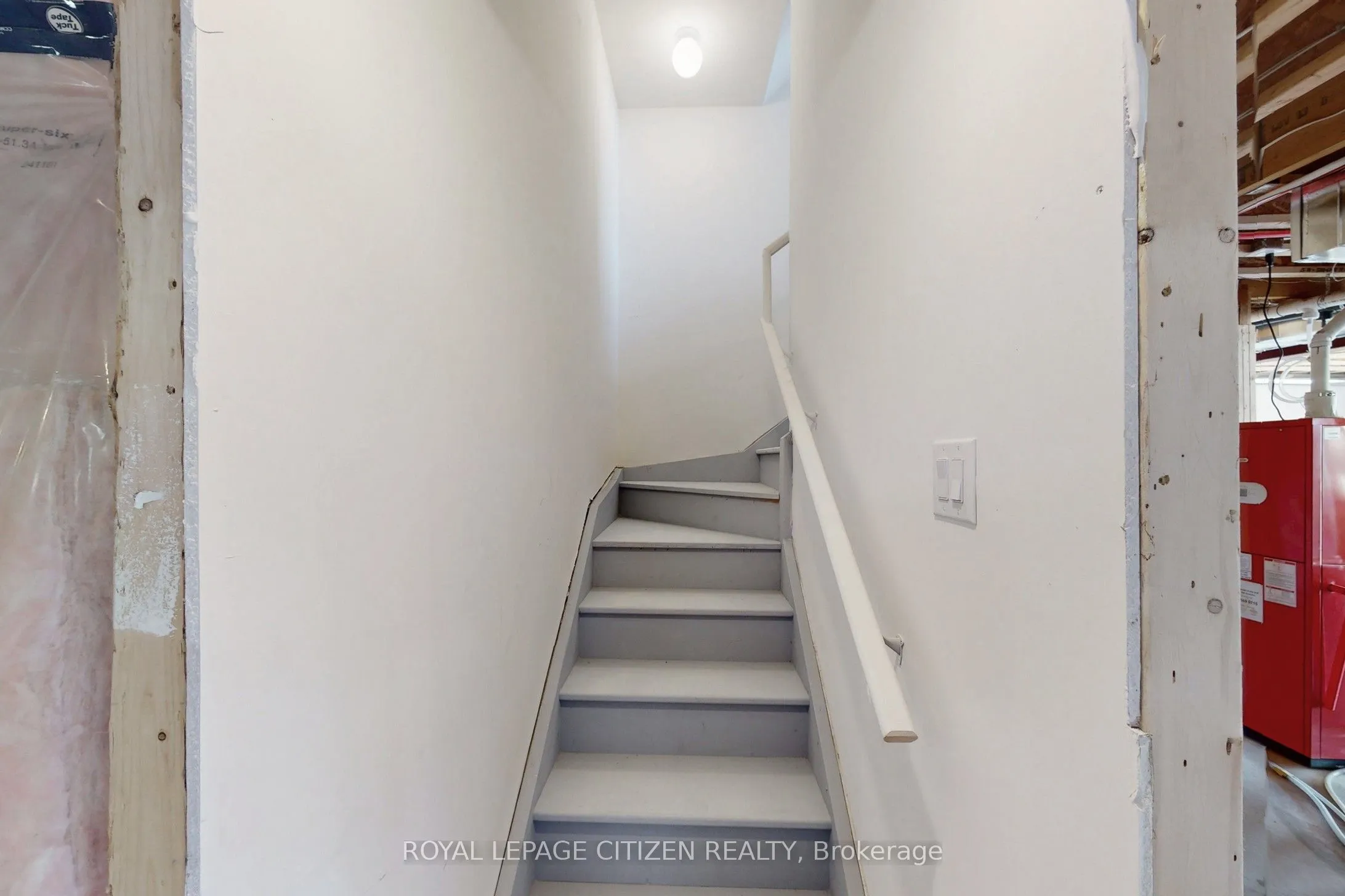82 Lawrence D. Pridham Avenue