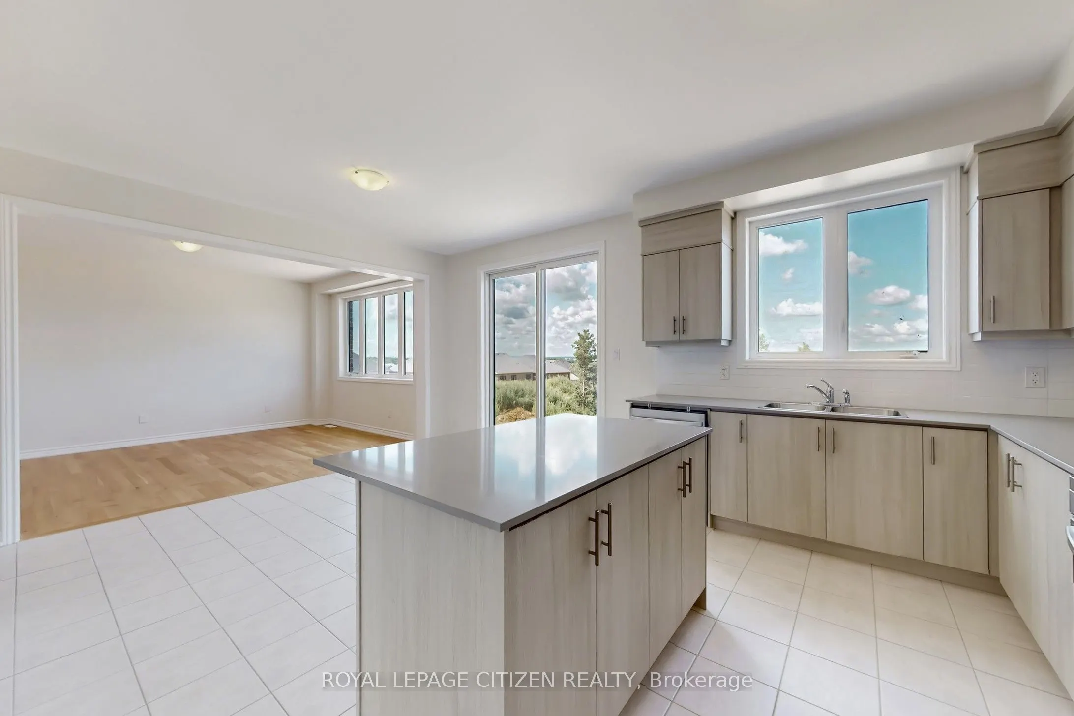 82 Lawrence D. Pridham Avenue
