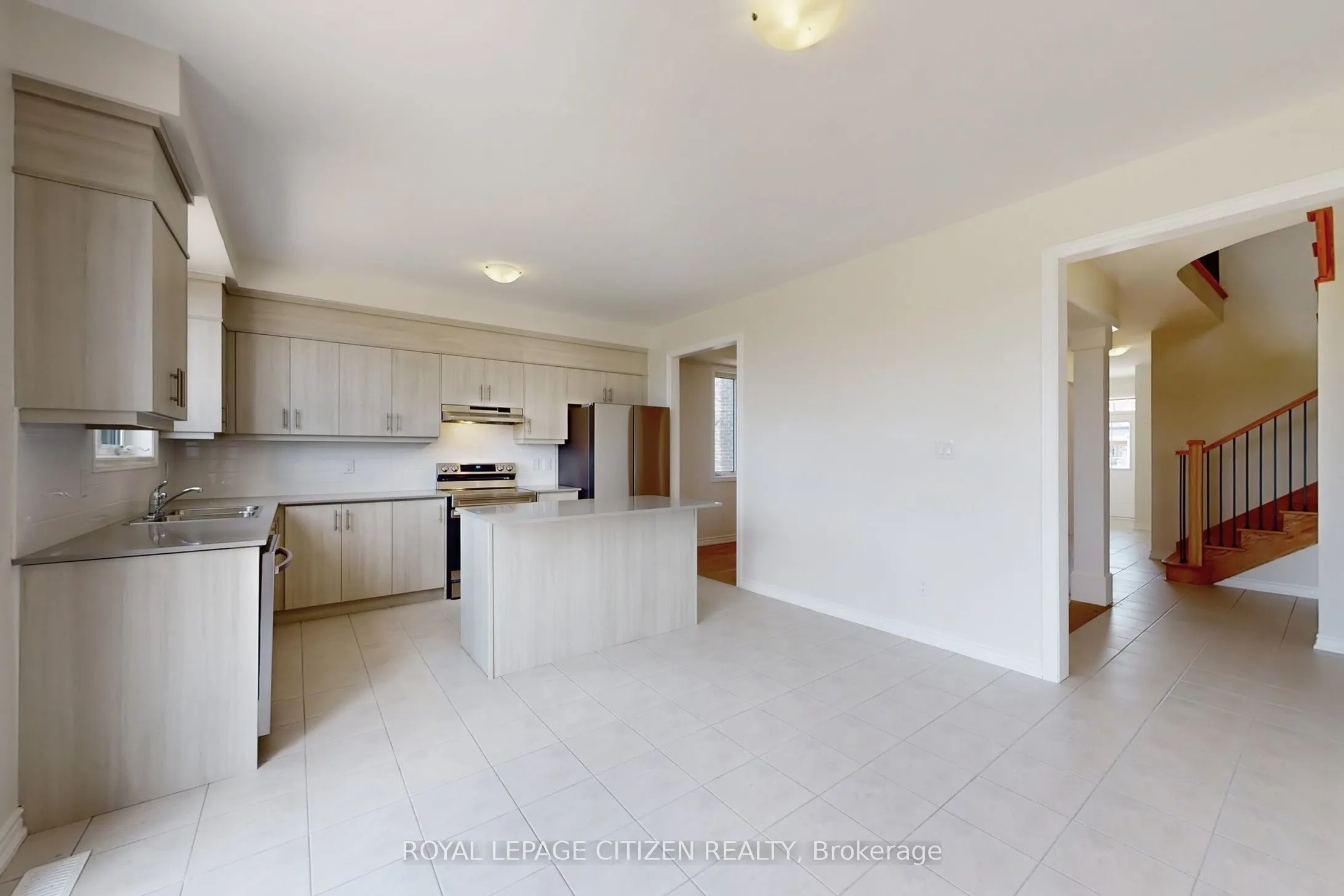 82 Lawrence D. Pridham Avenue