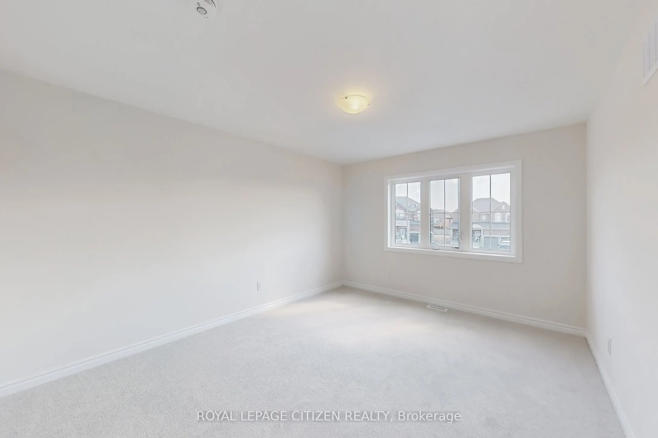 82 Lawrence D. Pridham Avenue