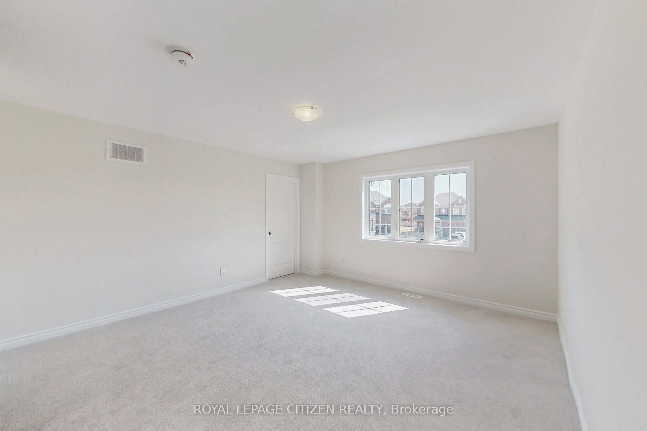 82 Lawrence D. Pridham Avenue