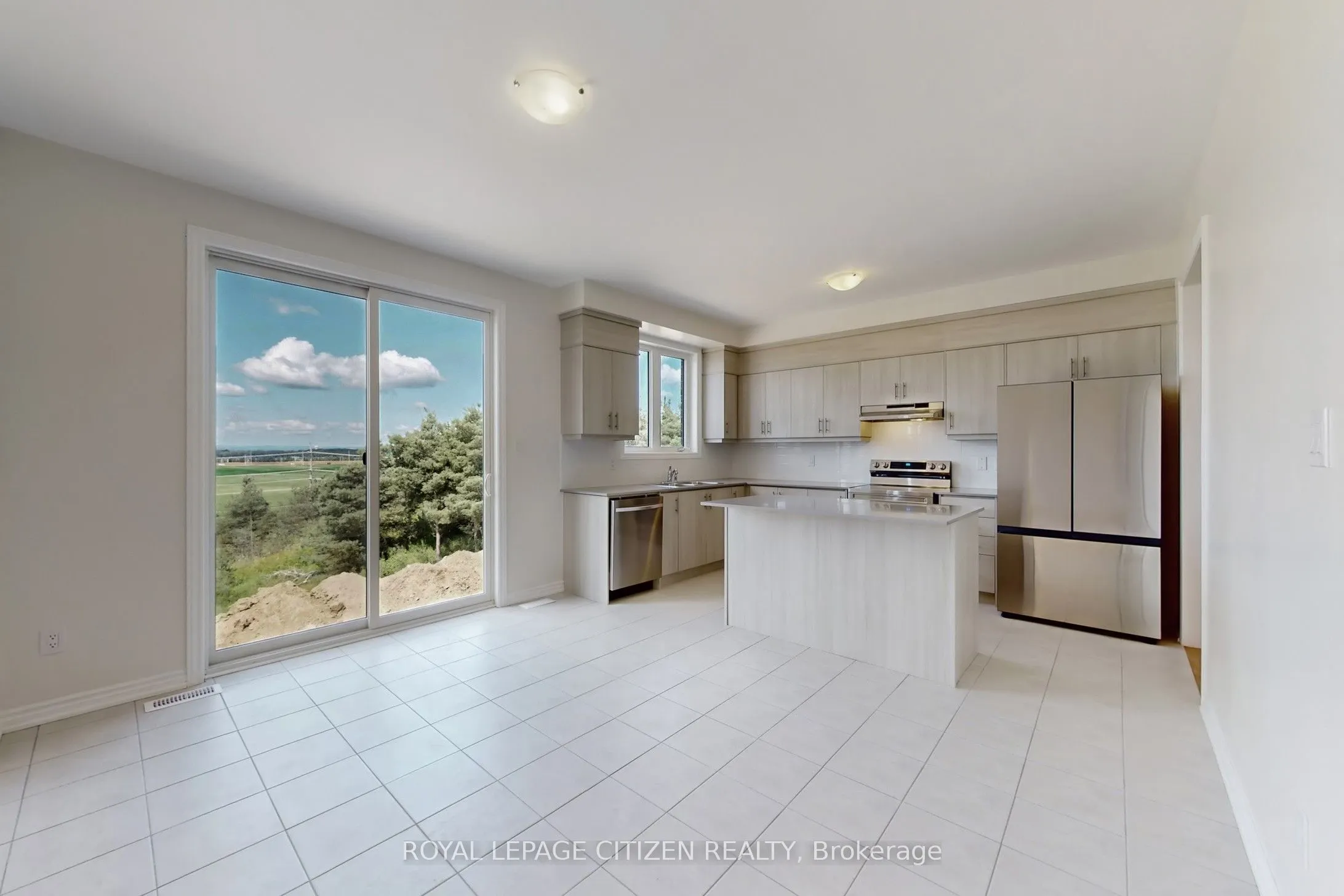 82 Lawrence D. Pridham Avenue