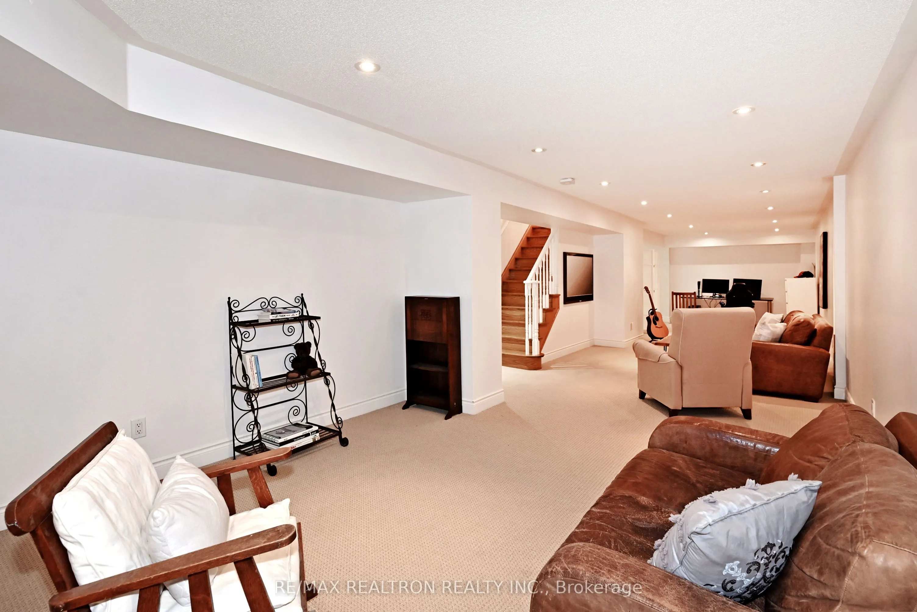 331 Terry Carter Crescent, #4