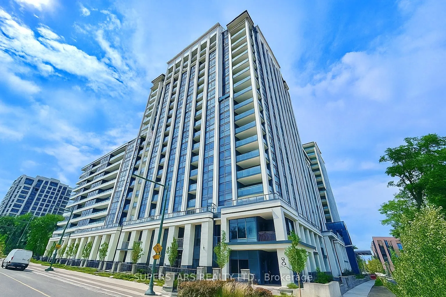 8 Cedarland Drive, #1801