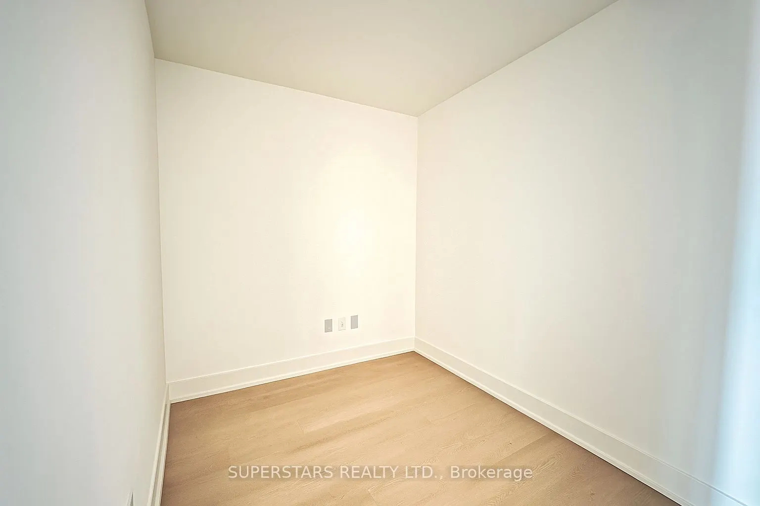 8 Cedarland Drive, #1801