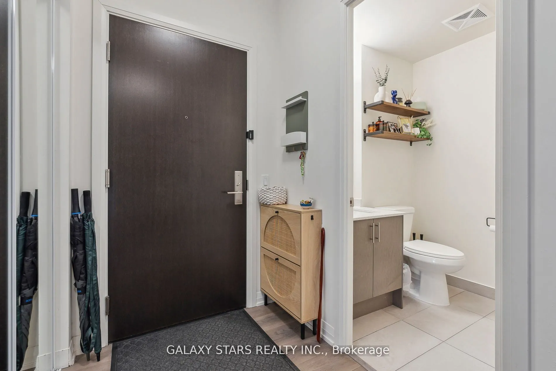9000 Jane Street, #2425