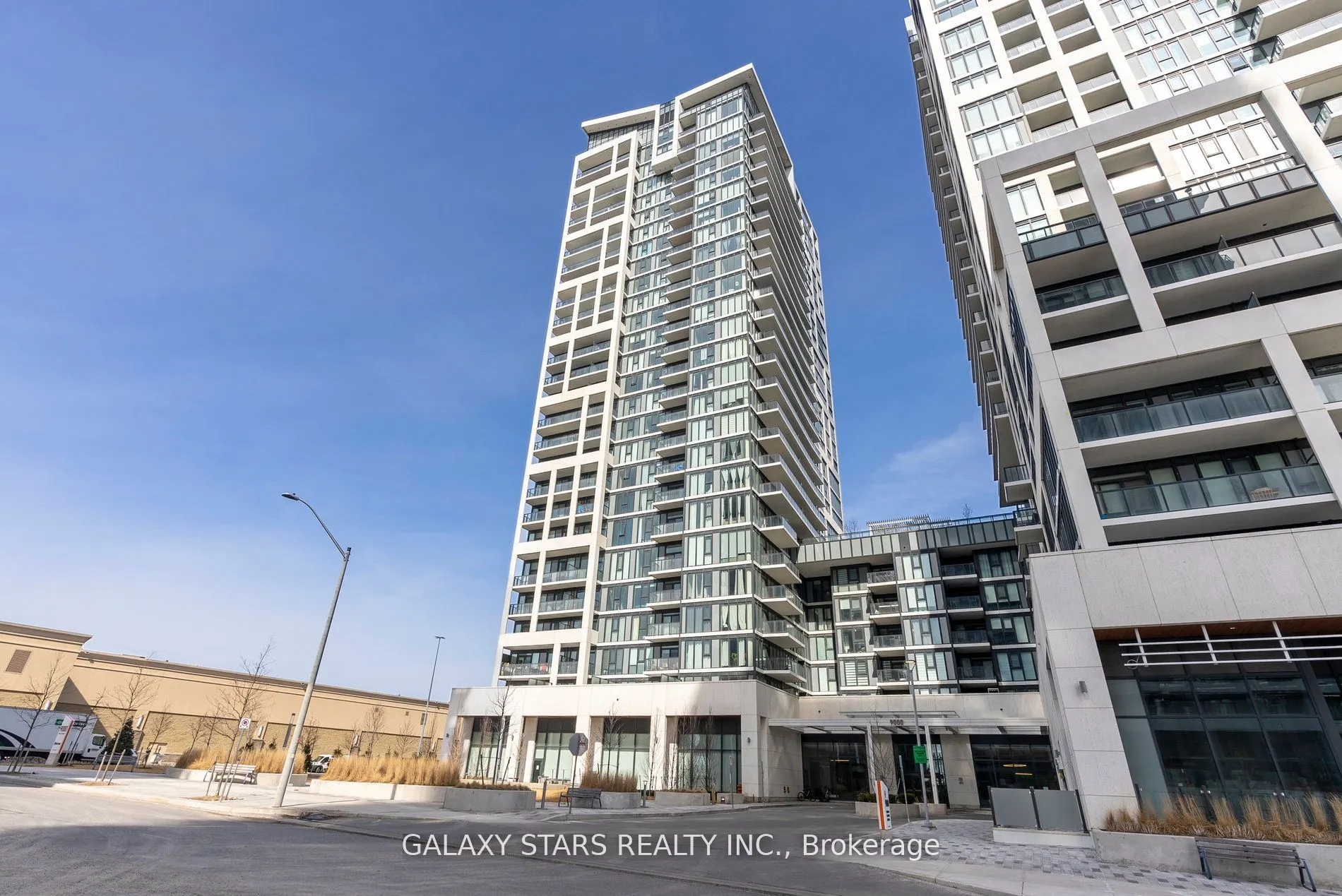 9000 Jane Street, #2425