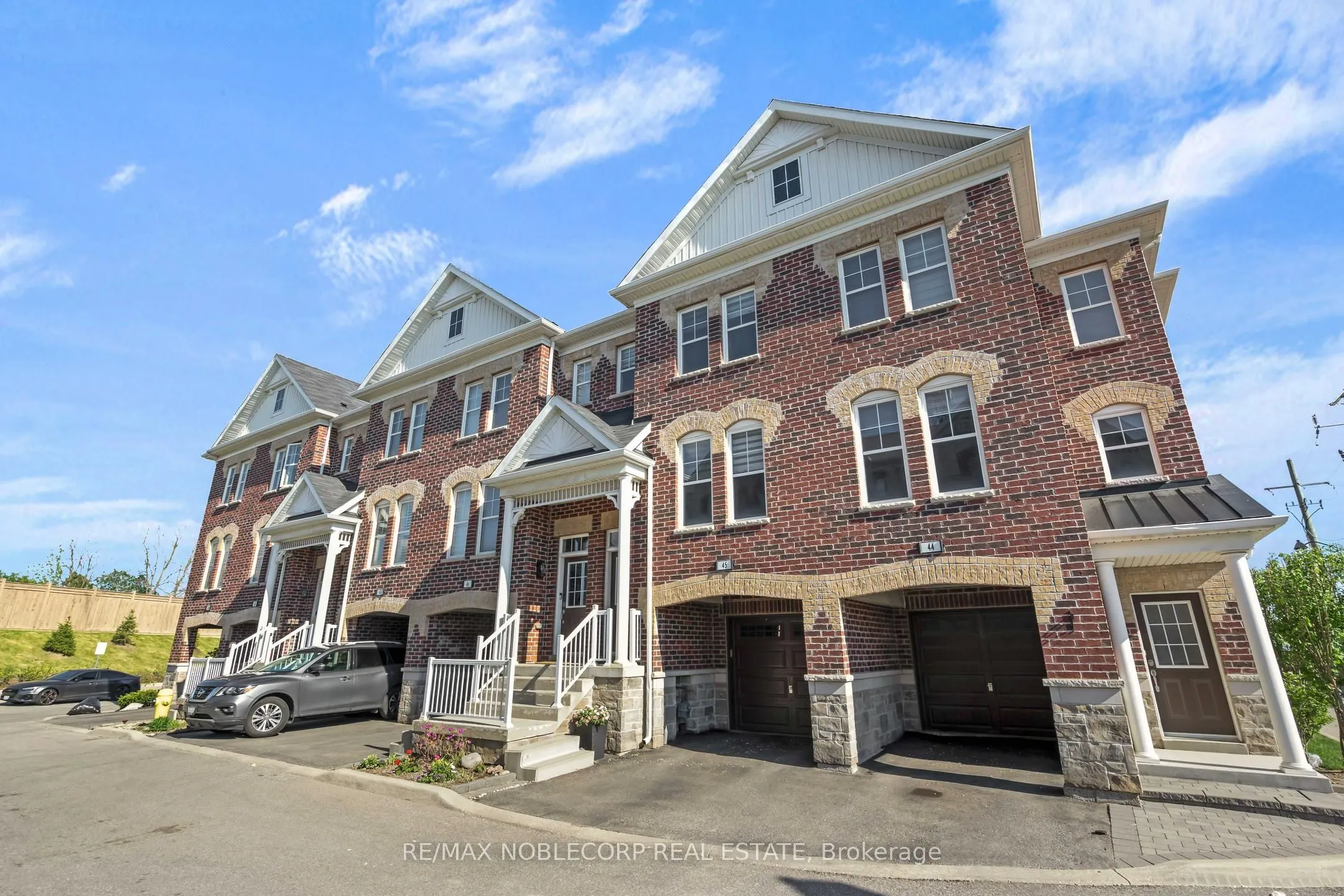10 Porter Avenue W, #45