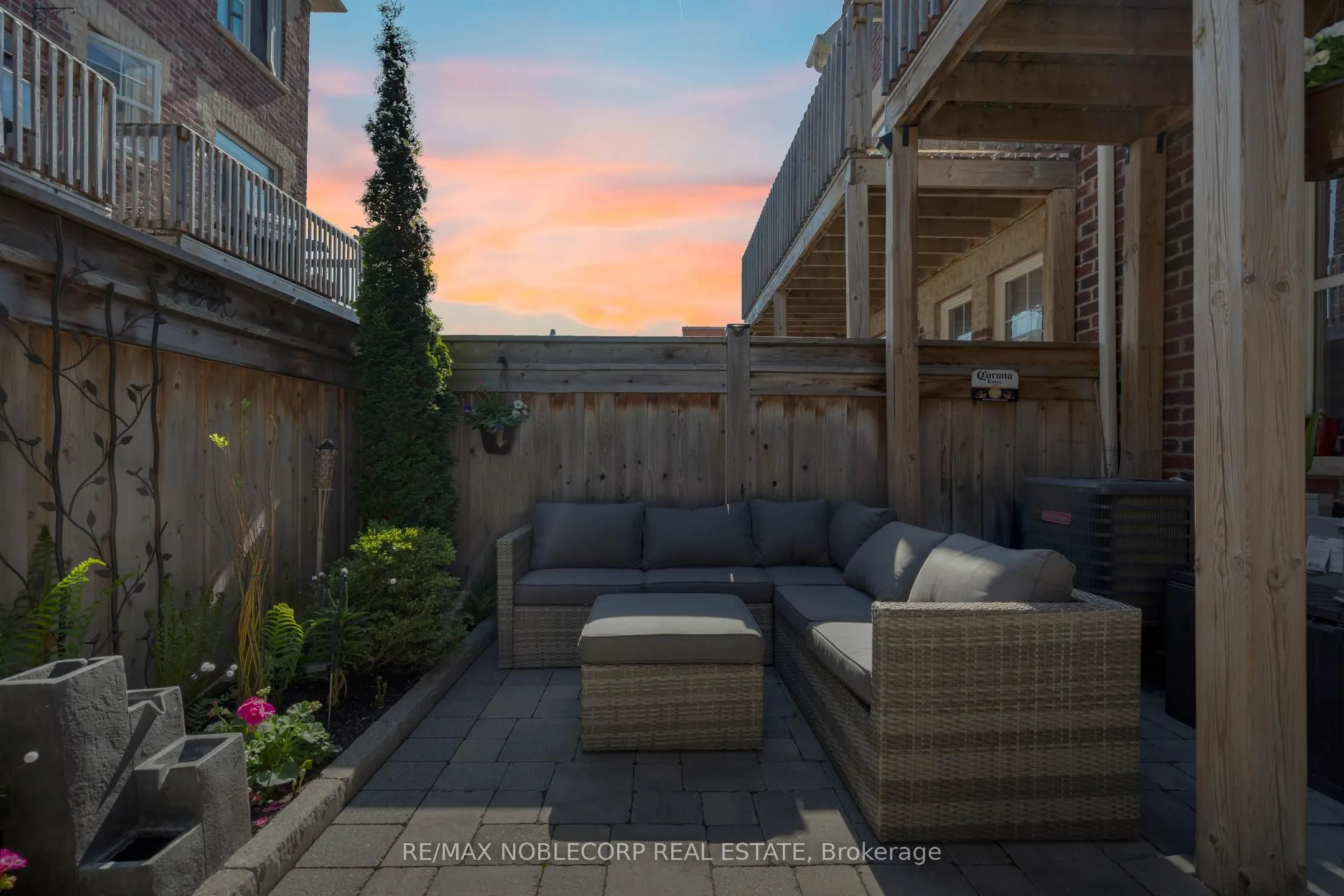 10 Porter Avenue W, #45