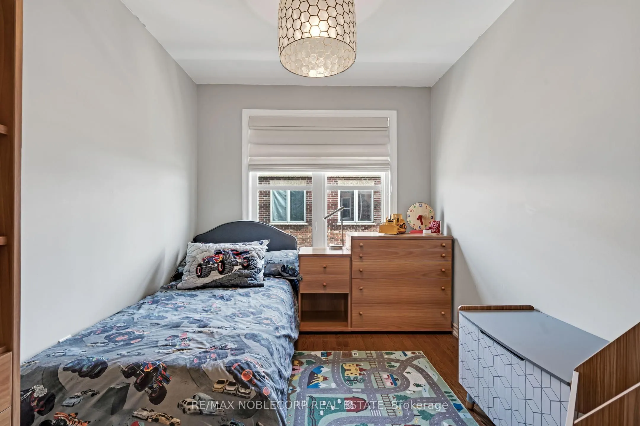 10 Porter Avenue W, #45