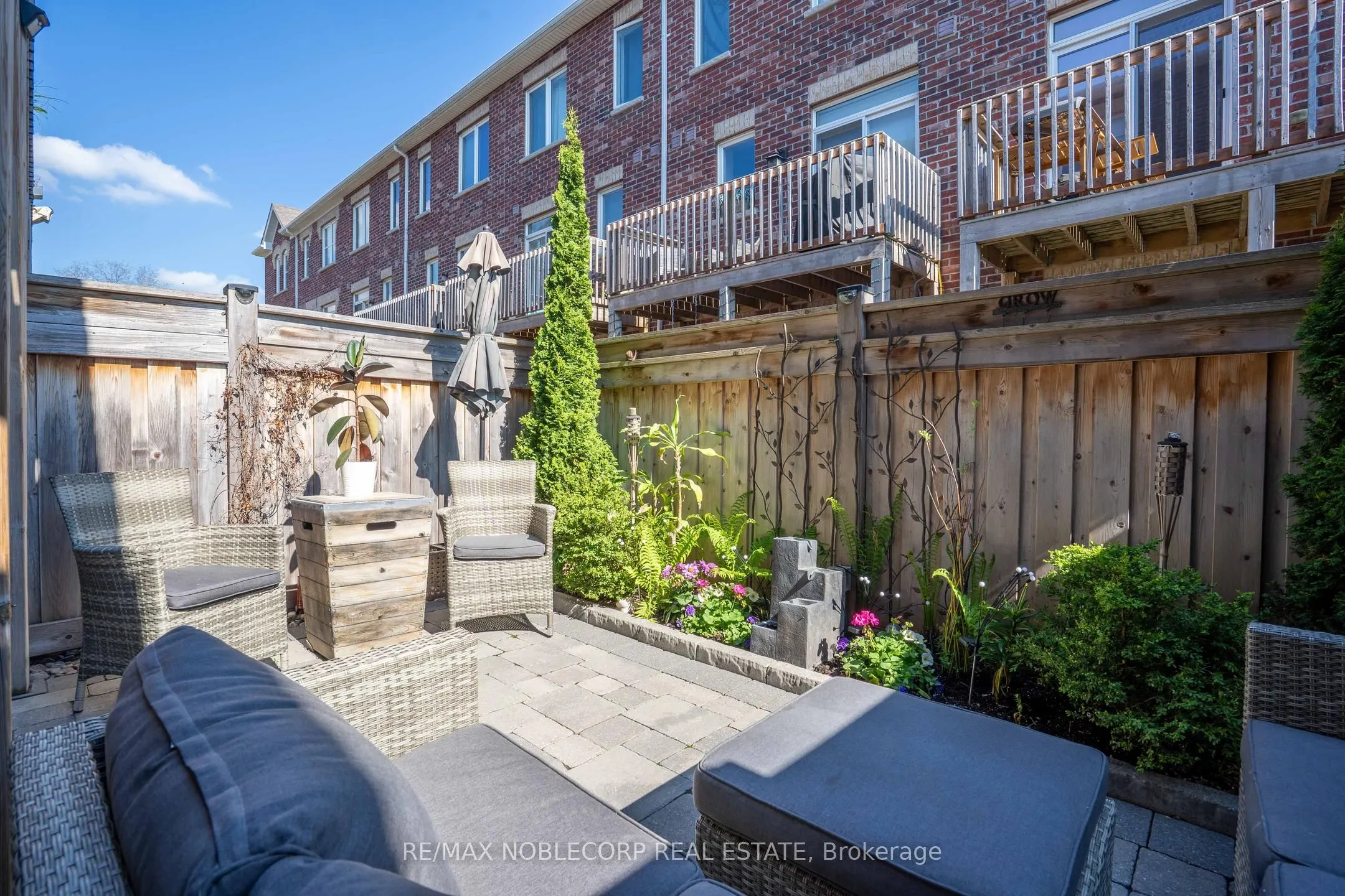 10 Porter Avenue W, #45