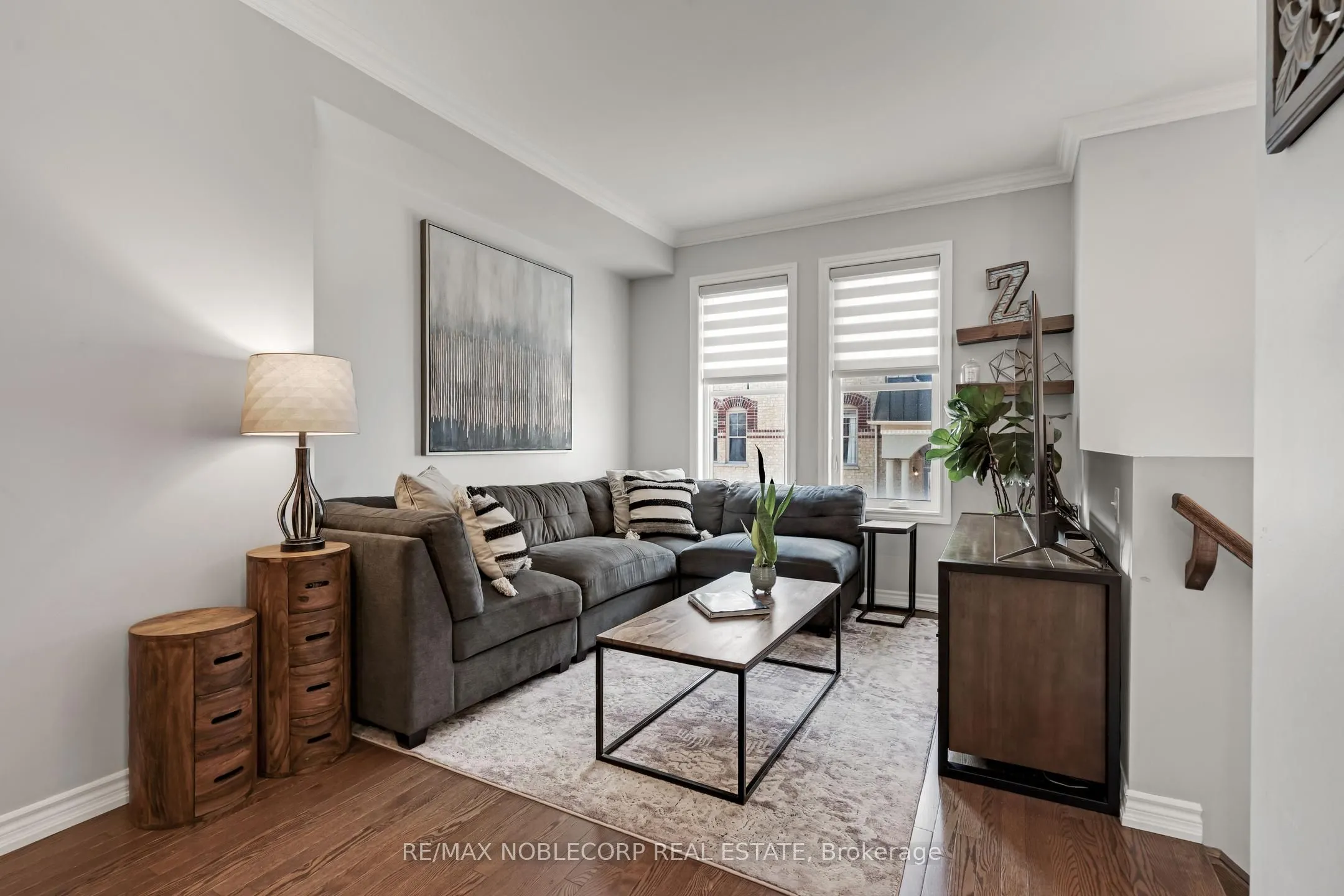 10 Porter Avenue W, #45