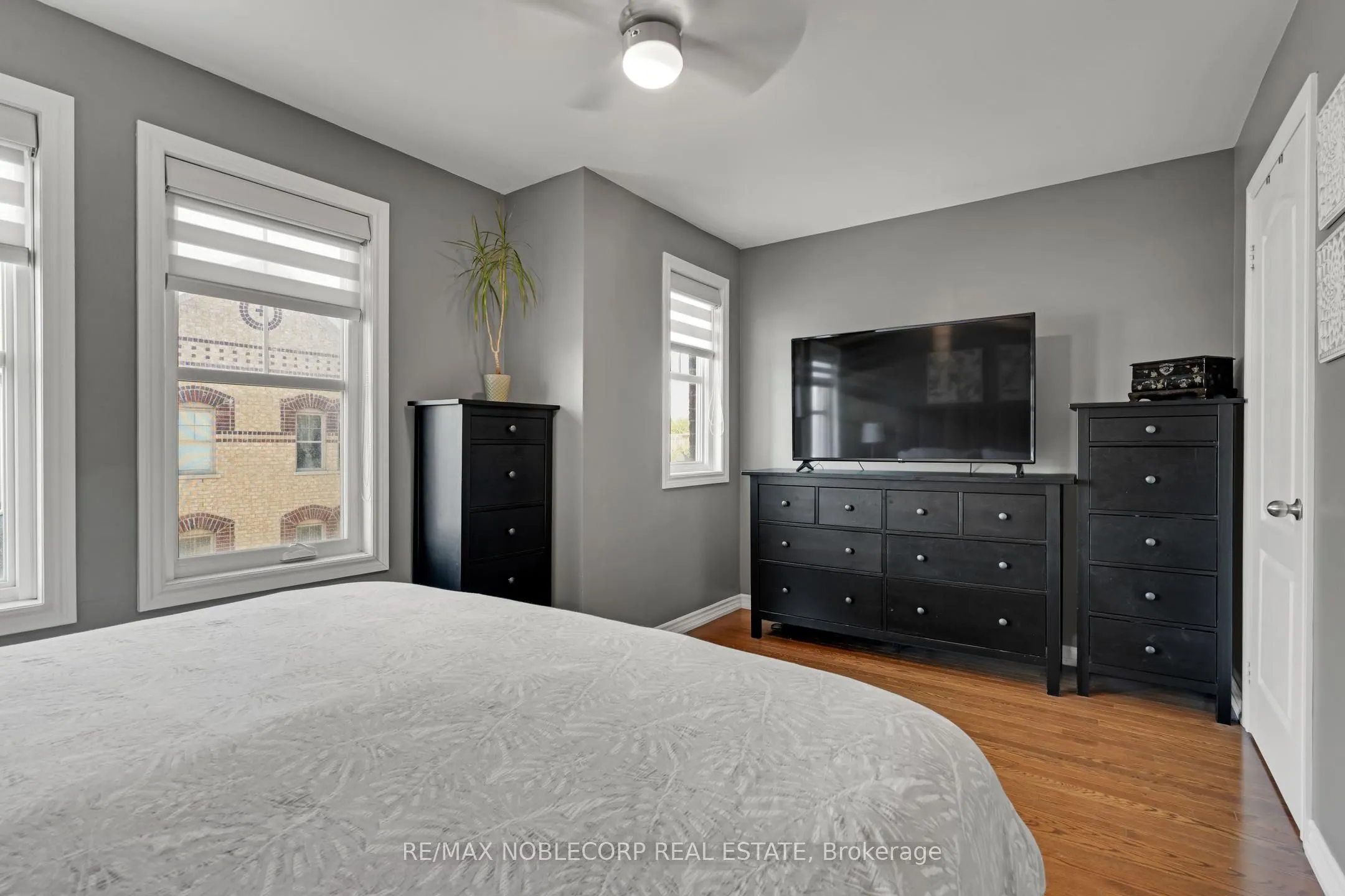 10 Porter Avenue W, #45