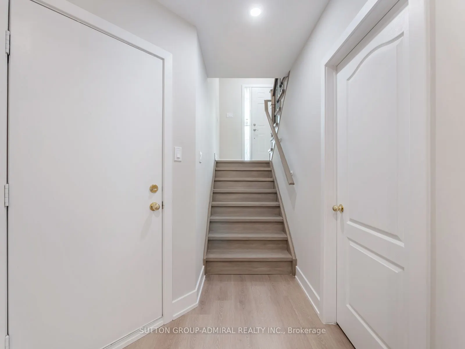 12 Tova Place, #61