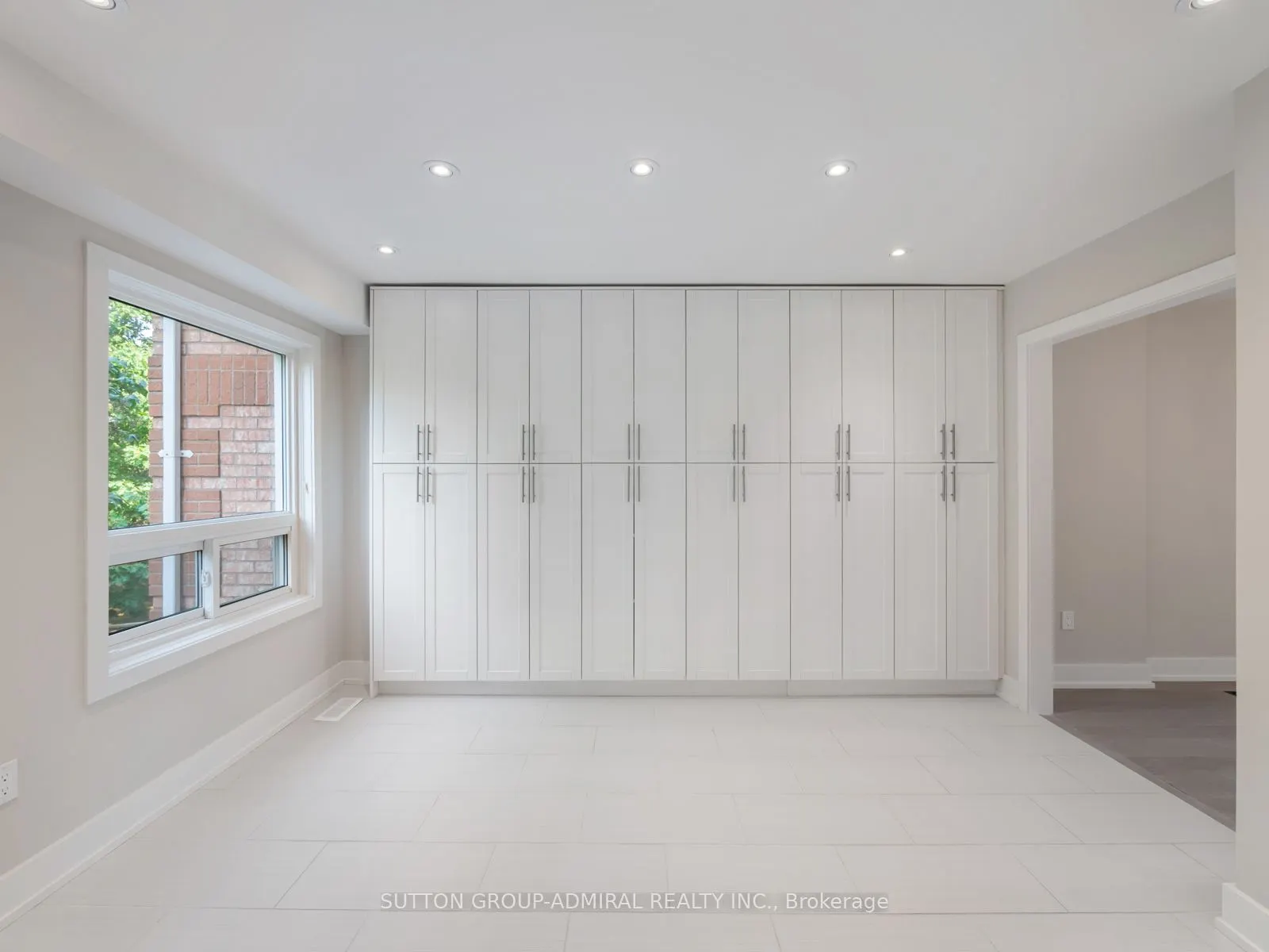 12 Tova Place, #61