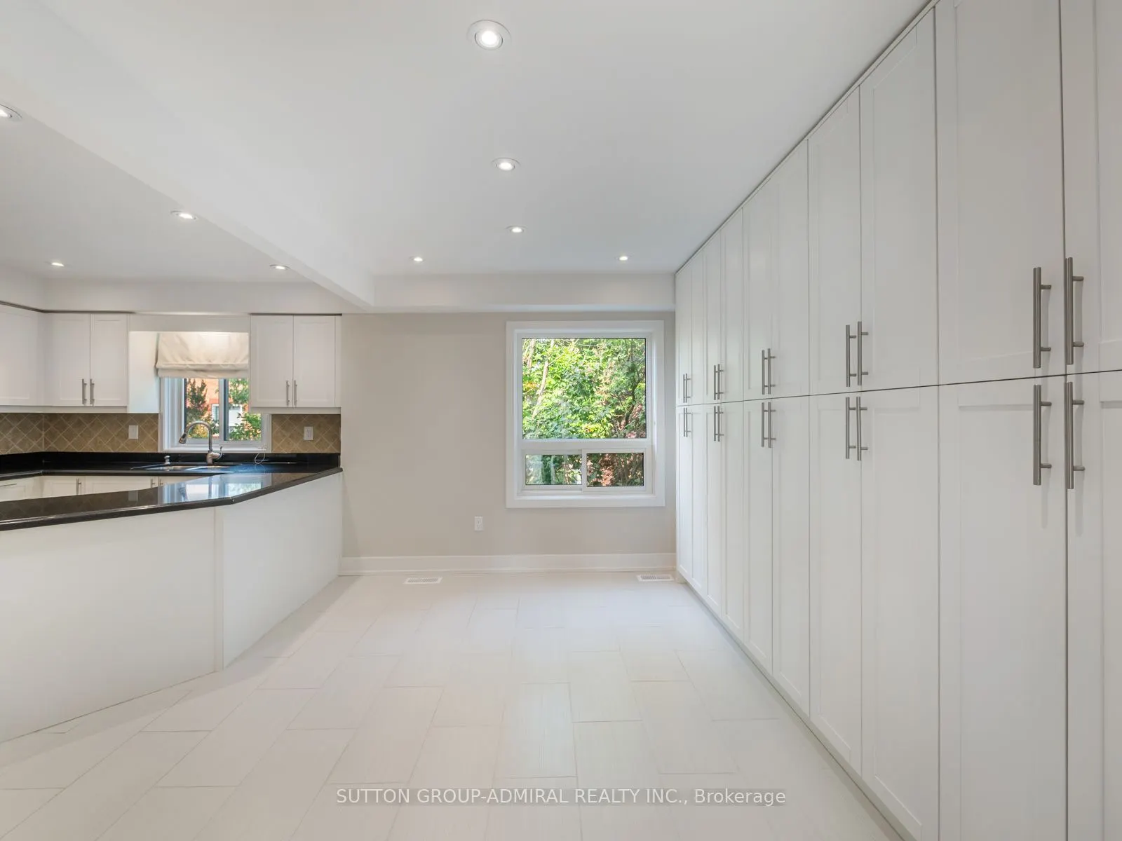 12 Tova Place, #61