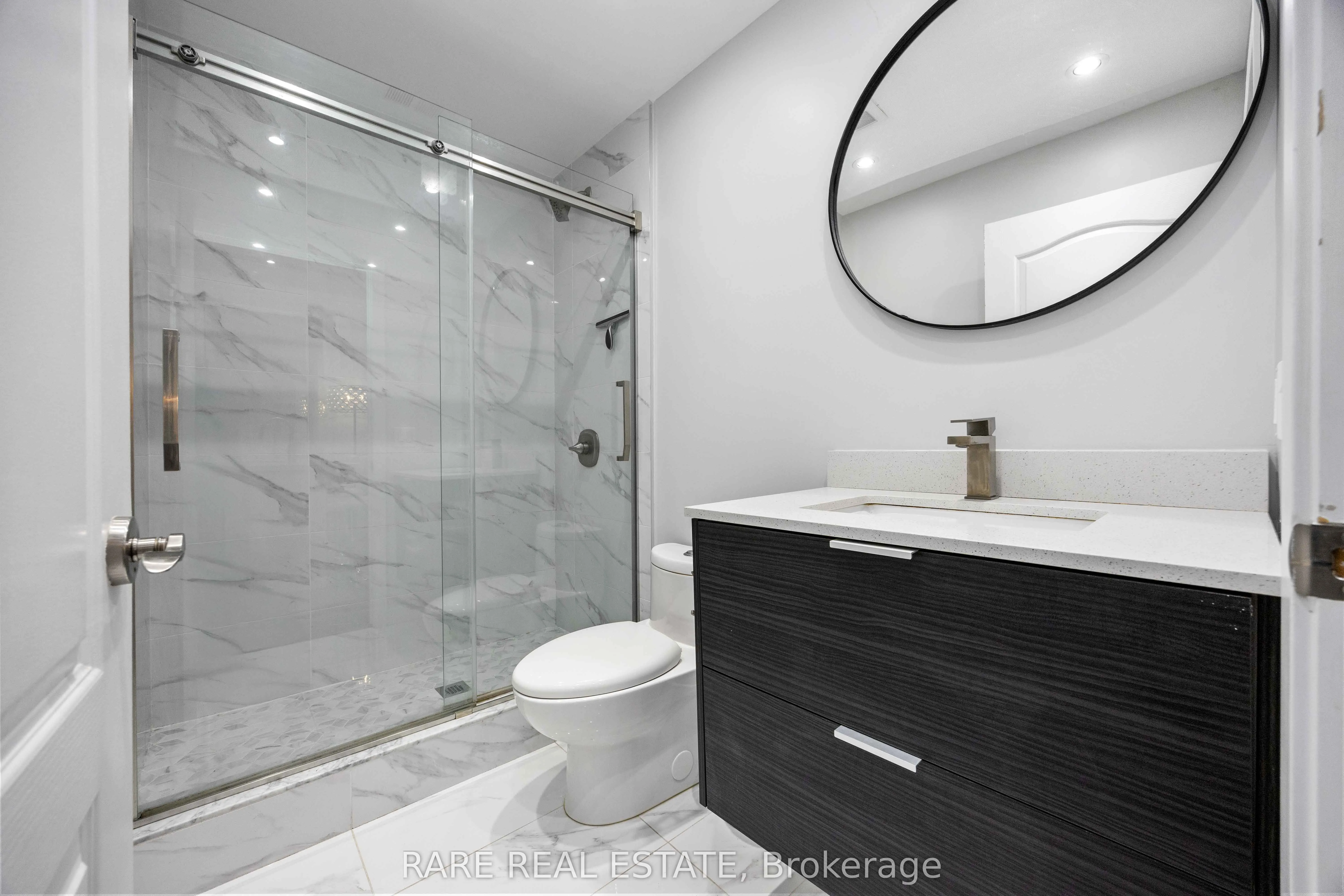 50 Disera Drive, #106