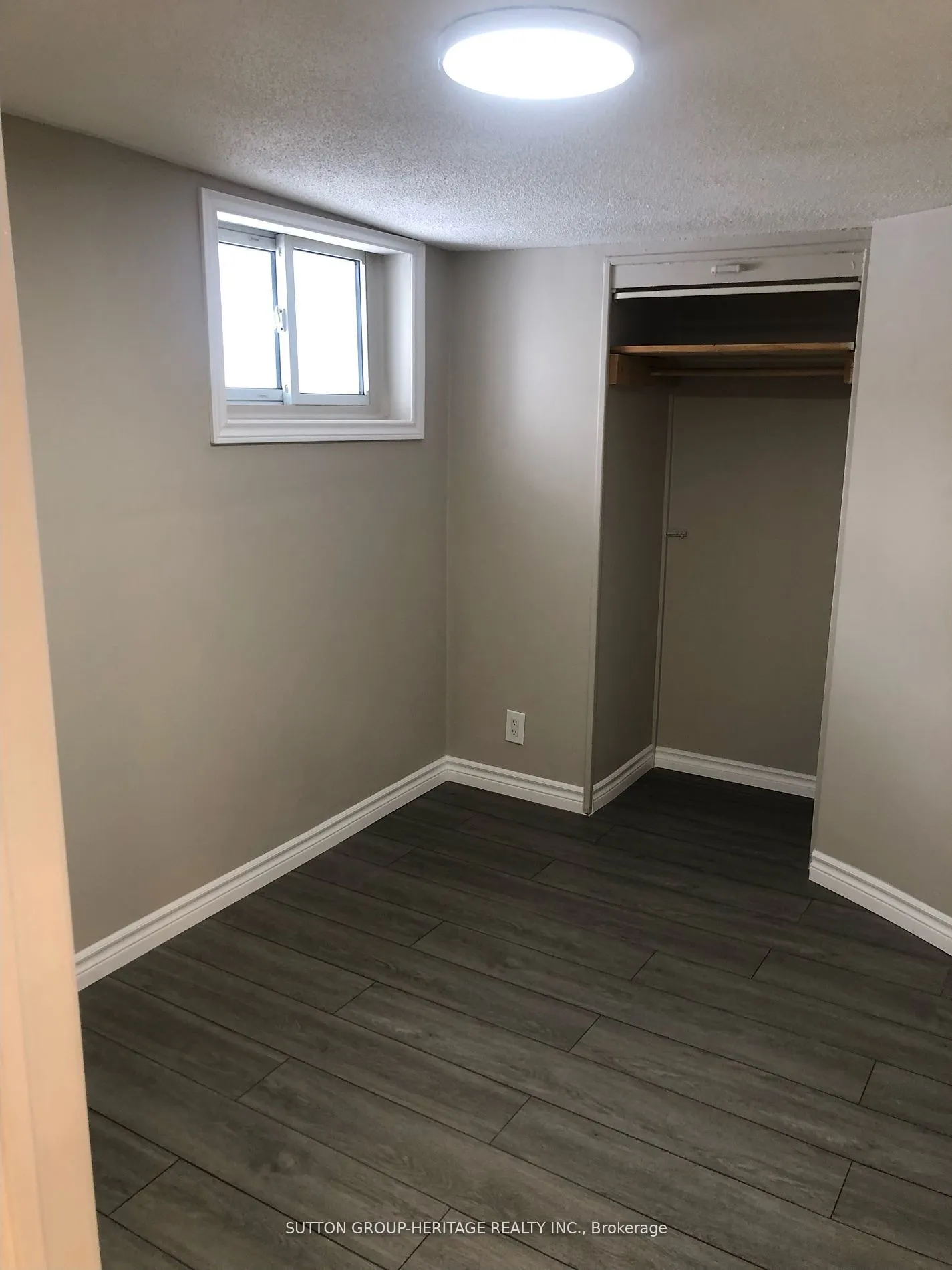 61 Main Street S