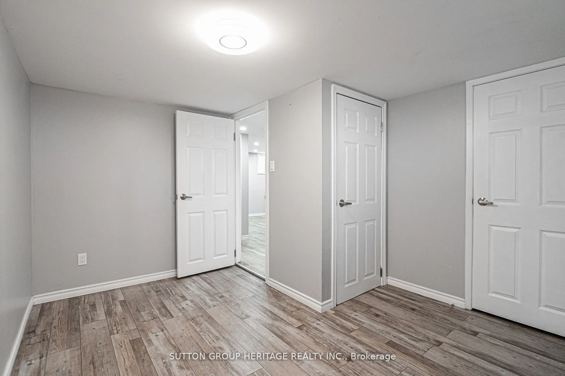 61 Main Street S