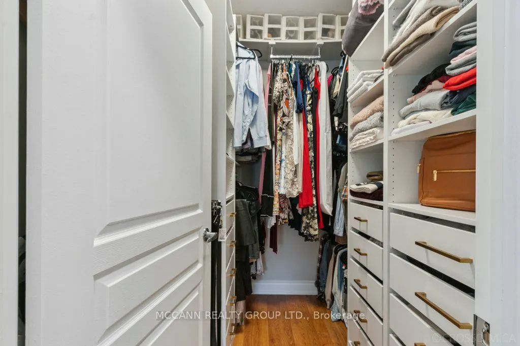 9901 Keele Street, #101