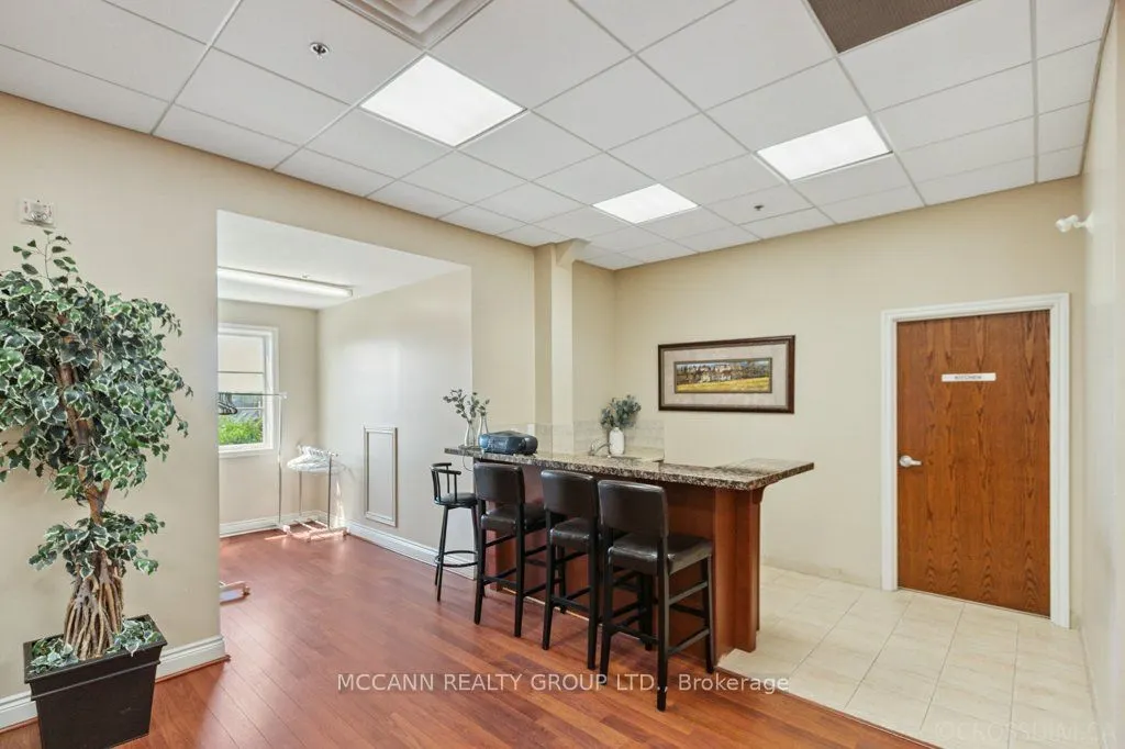 9901 Keele Street, #101