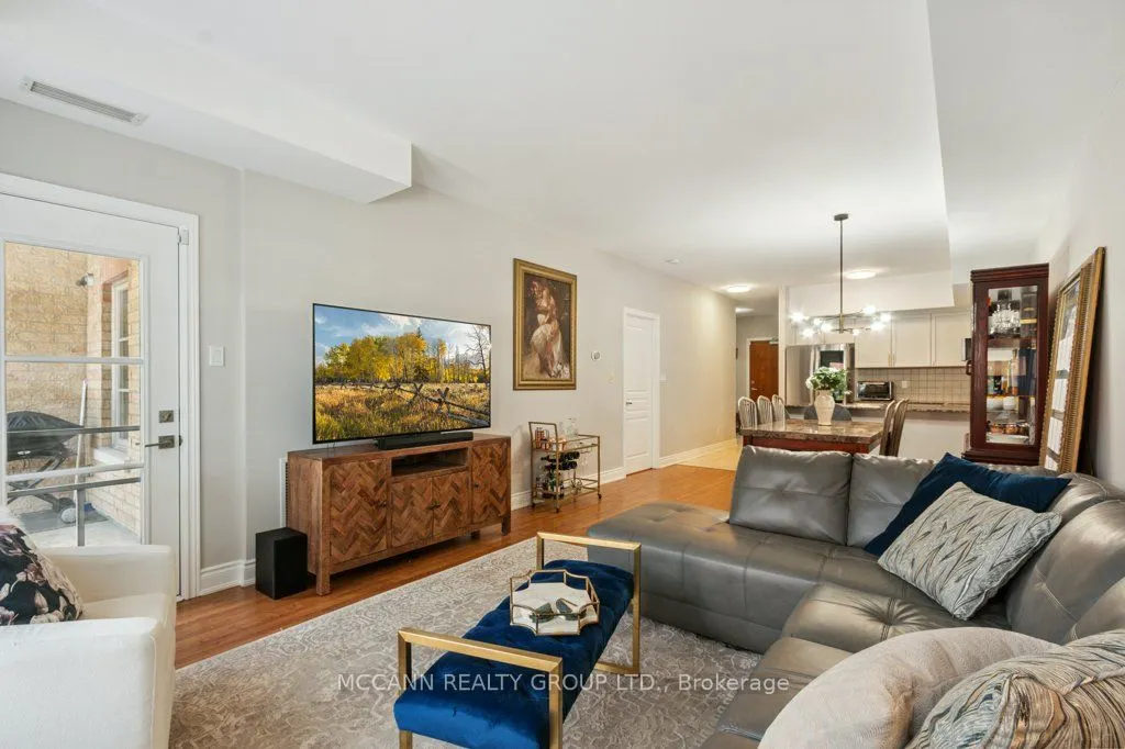 9901 Keele Street, #101