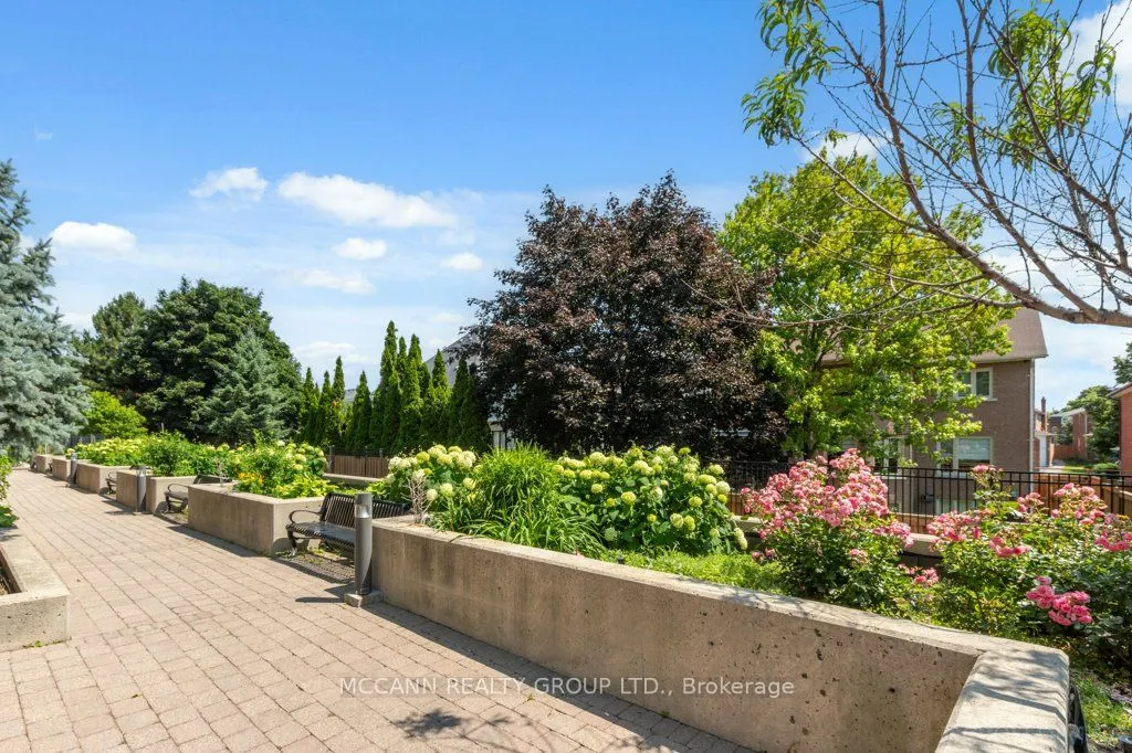 9901 Keele Street, #101
