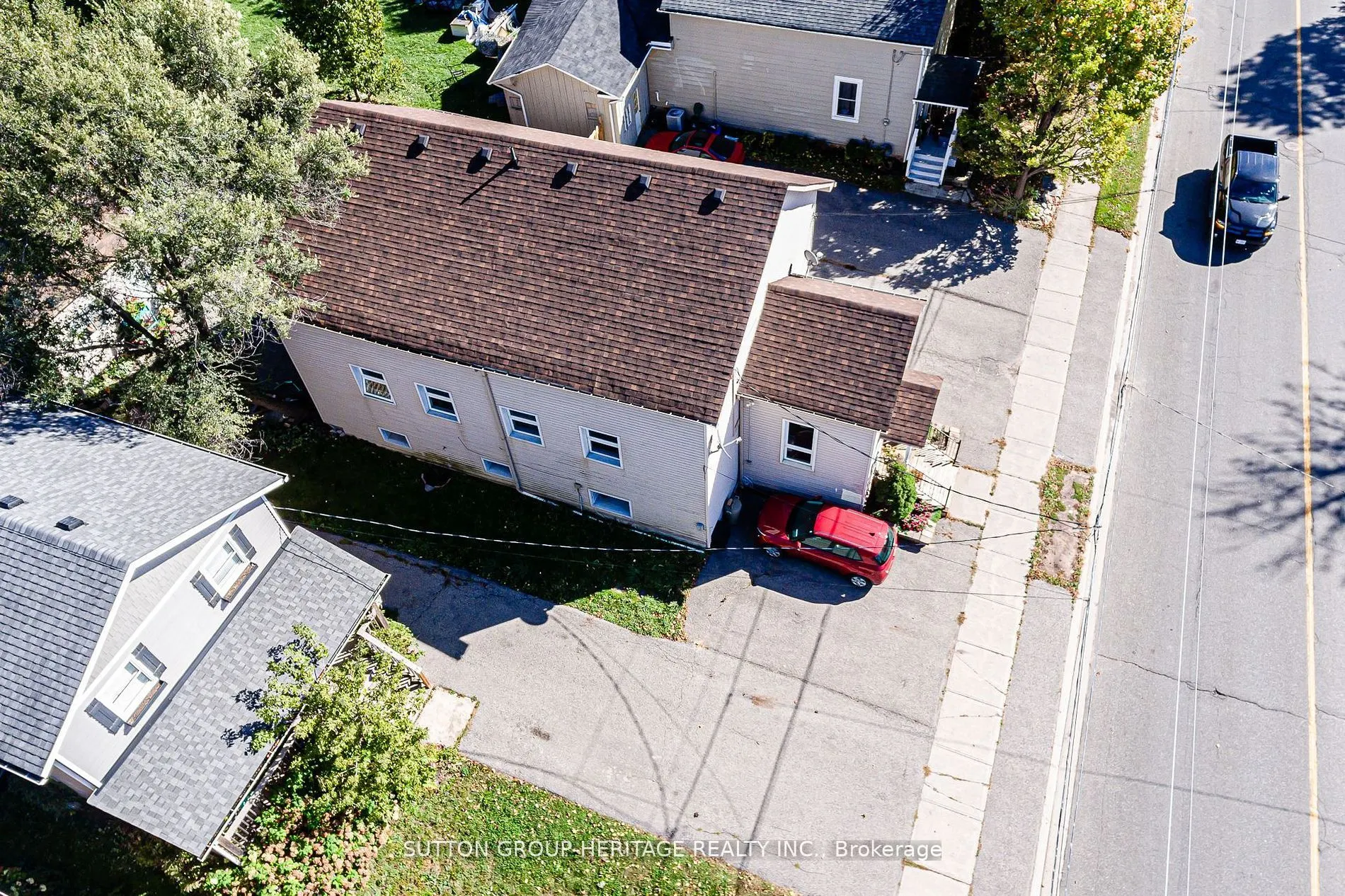 61 Main Street S