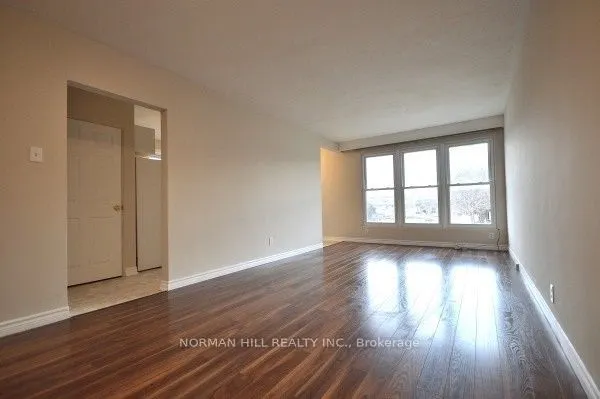 41 Newbury Drive, #Main Floor