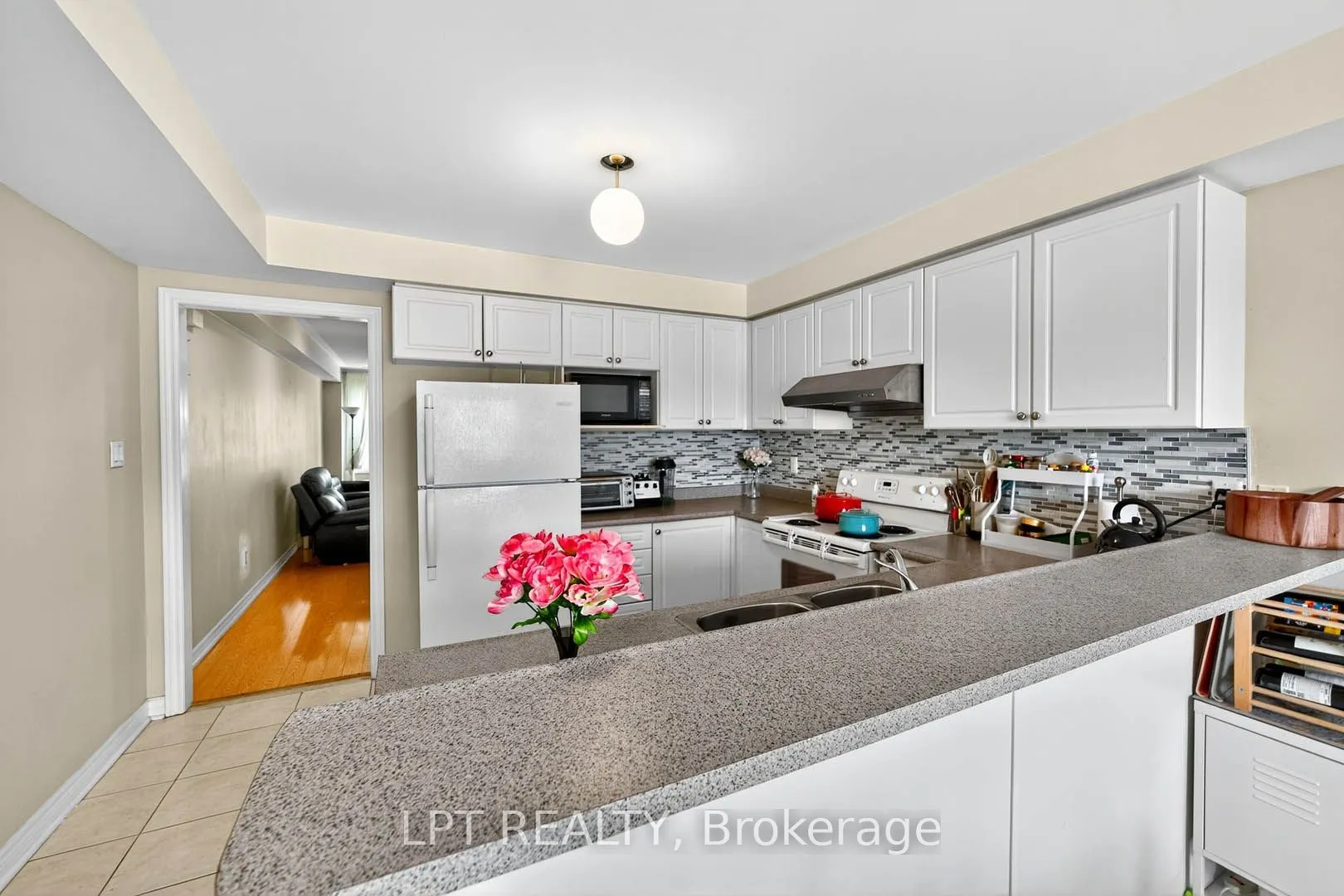 2624 Bur Oak Avenue