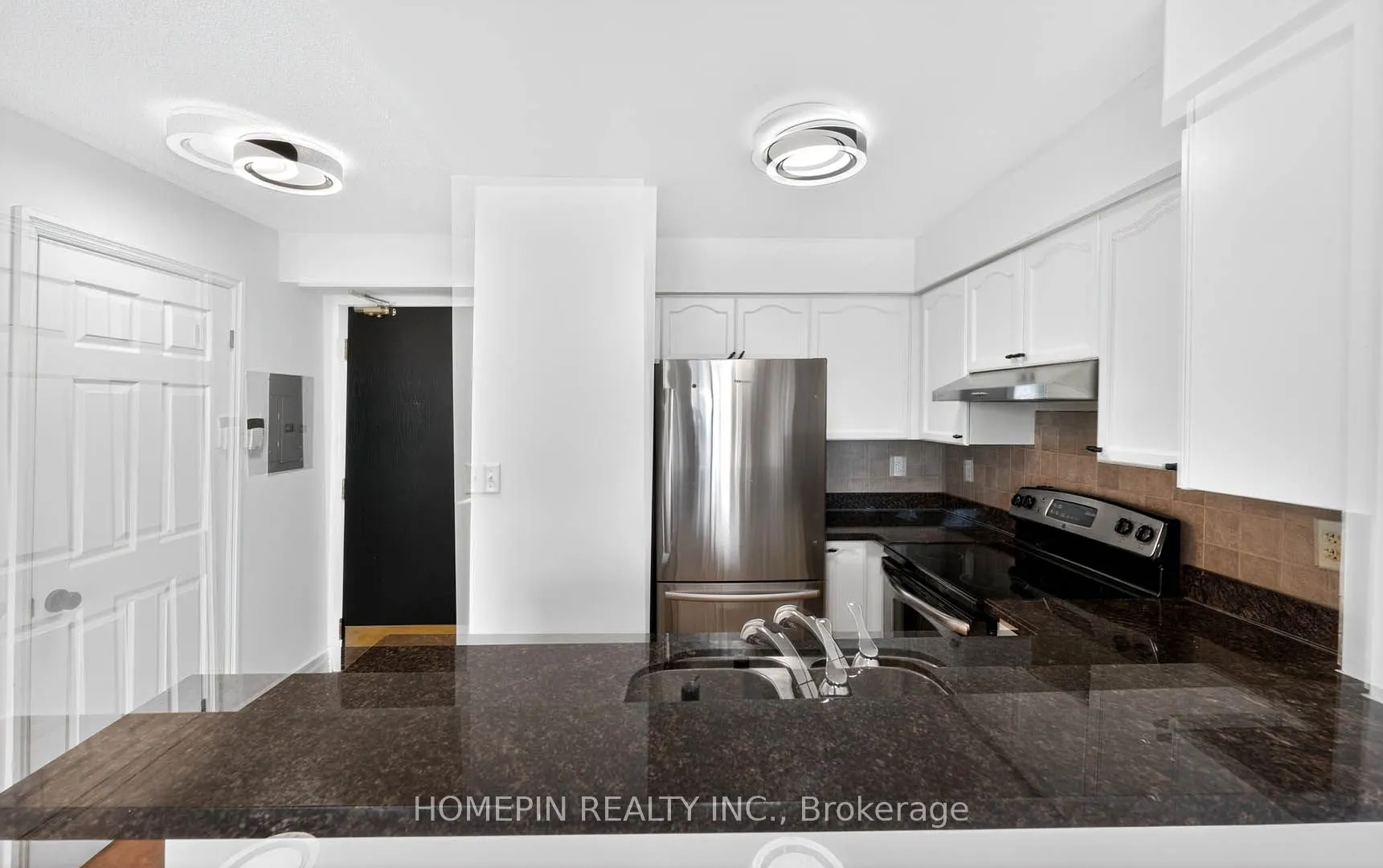 39 Oneida Crescent, #1103