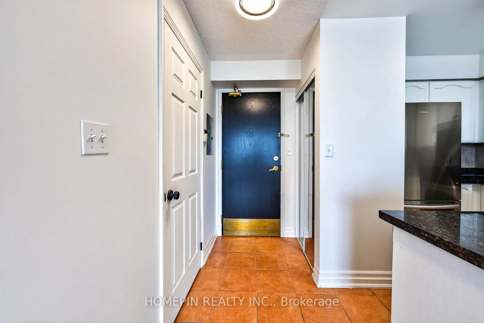 39 Oneida Crescent, #1103