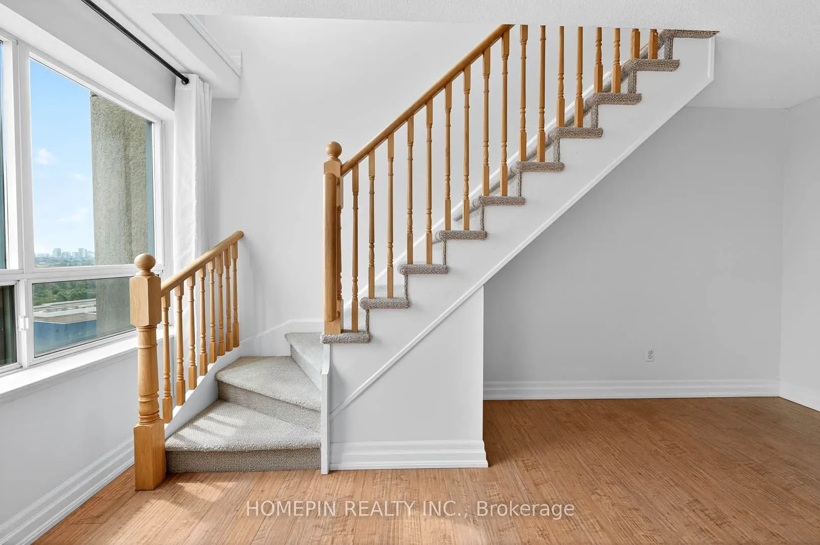 39 Oneida Crescent, #1103