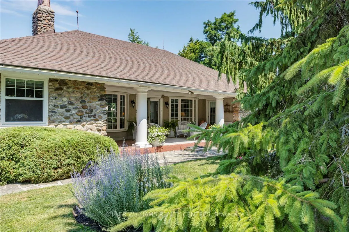 30 Hedge Road