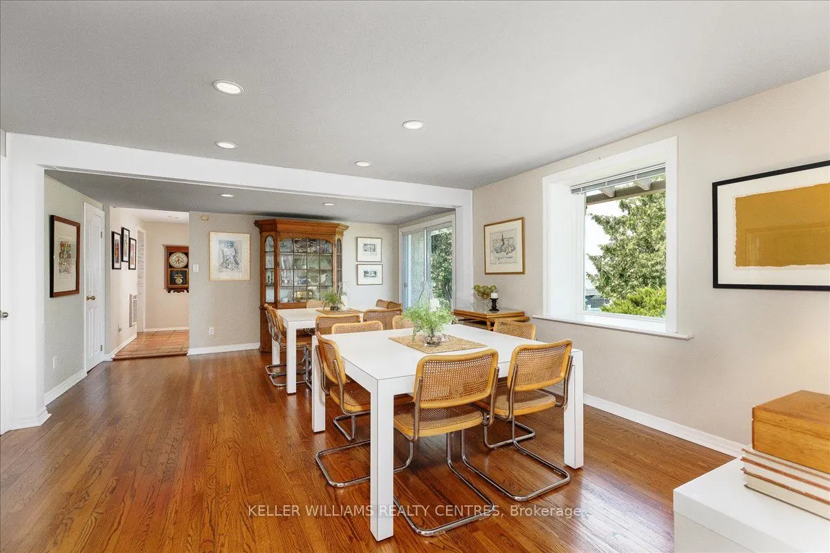 30 Hedge Road