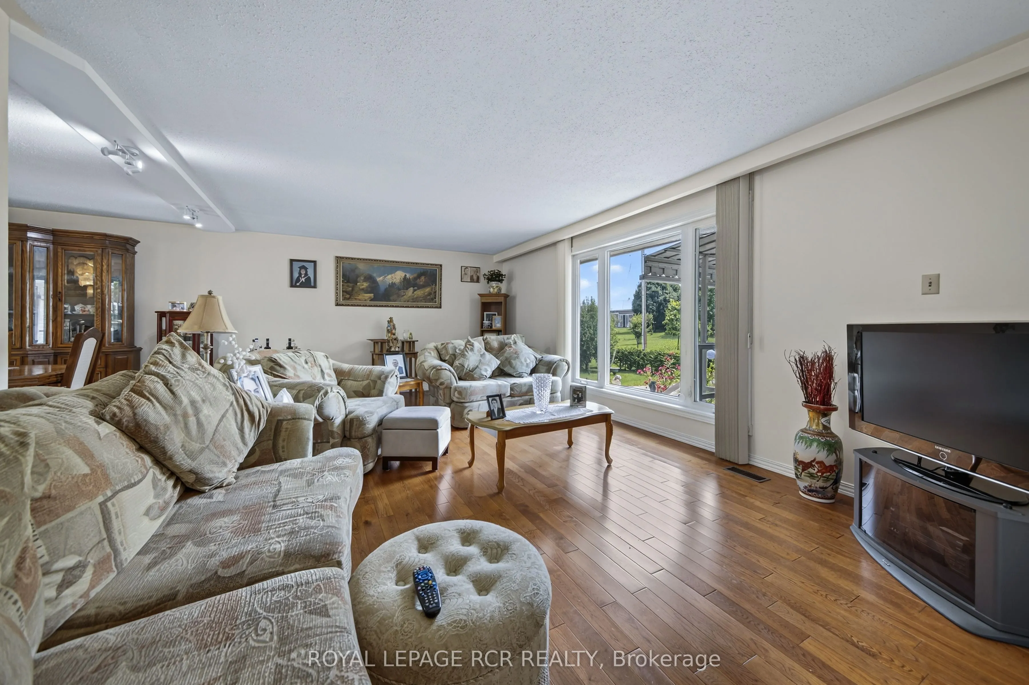 3269 Concession 7