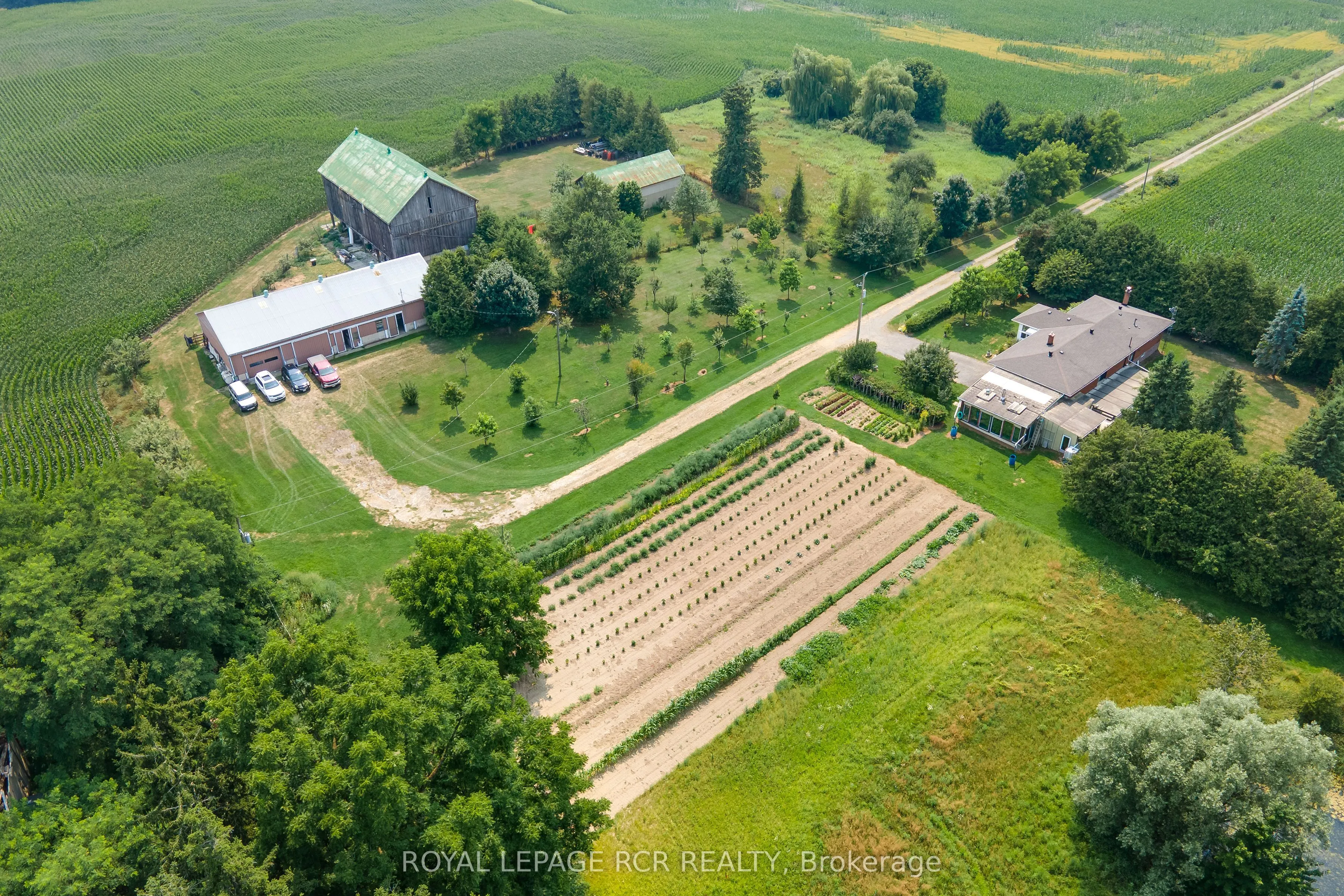 3269 Concession 7