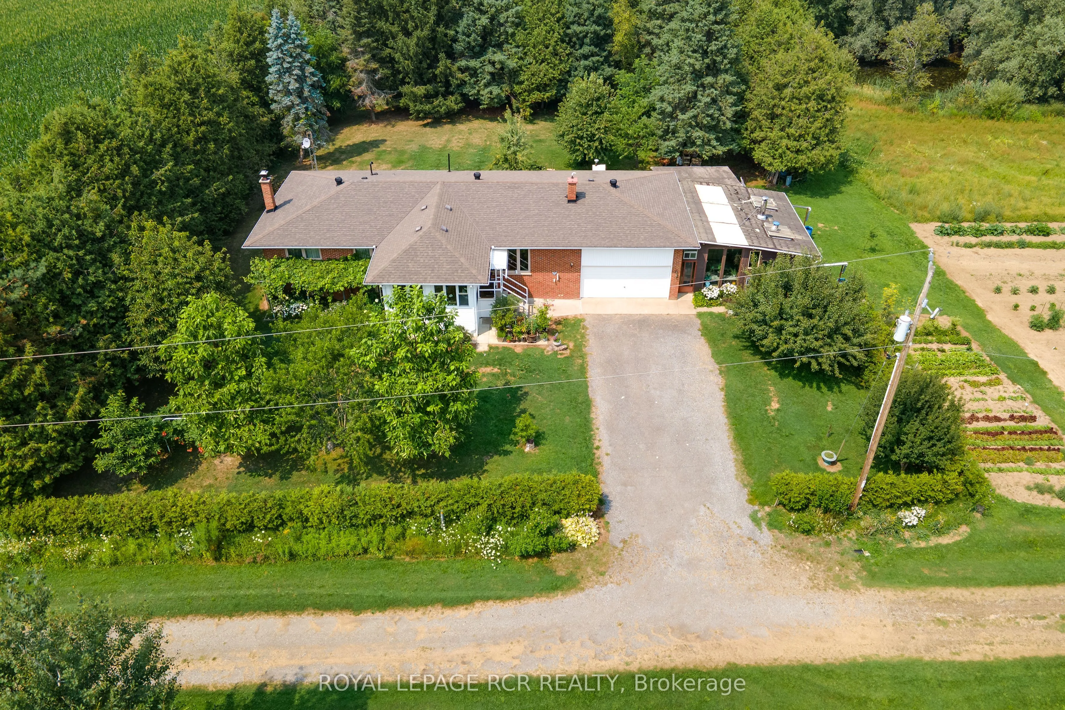 3269 Concession 7